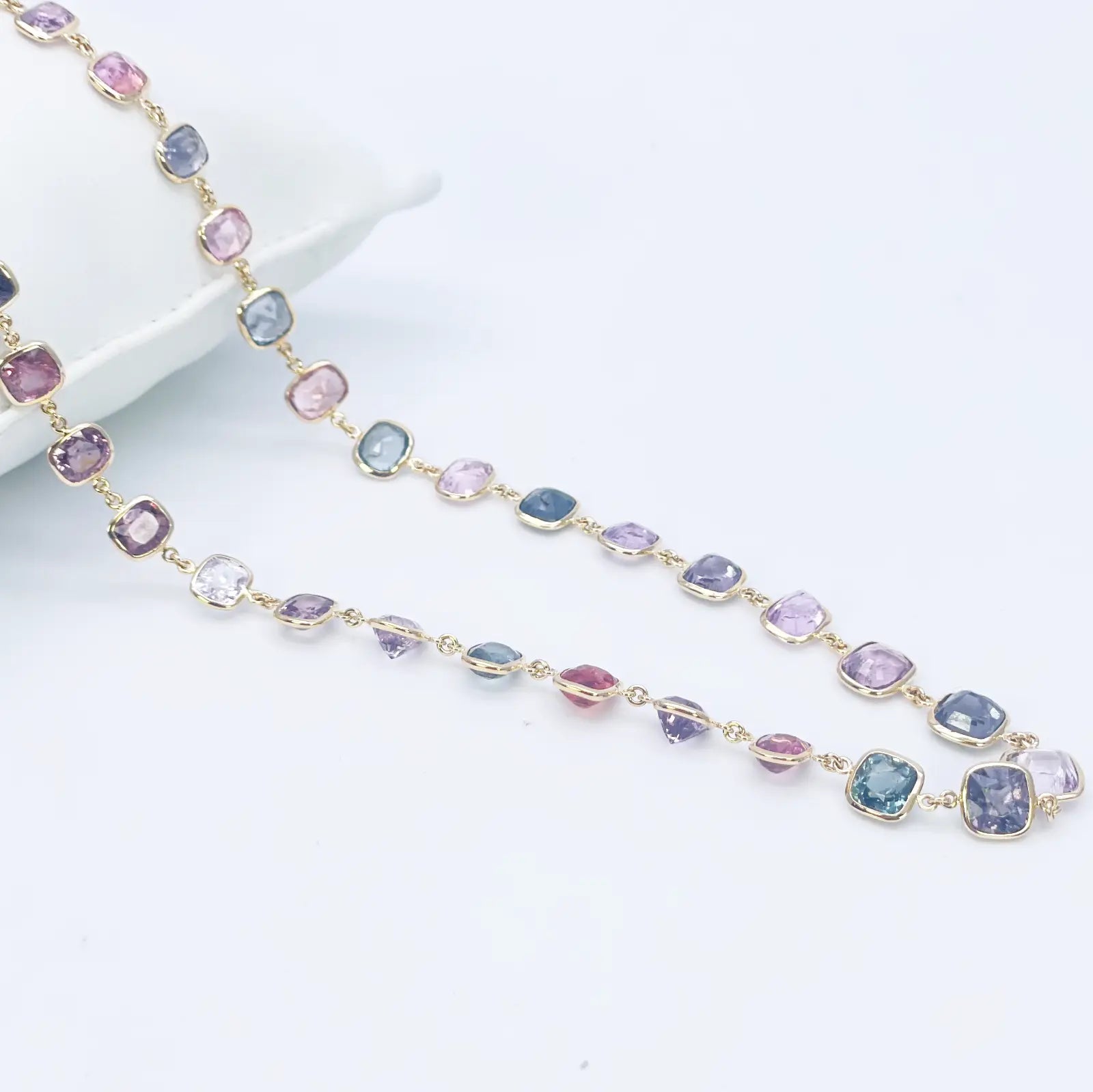 14ct Yellow Gold Spinel Gemstone Rubover Set Chain Necklace 19''inch 43.49ct 