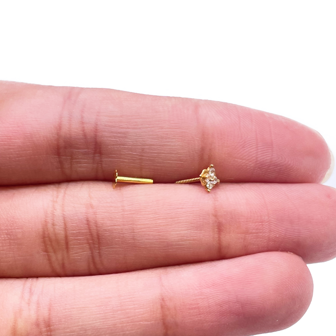 22ct Yellow Gold Cluster Five Cubic Zircon Nose Stud