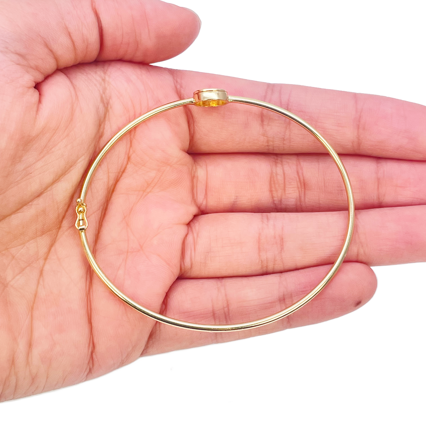 18ct Gold Bangle Minimalist Diamond Cut High Polished Bracelet Diameter 2.3 Inch 