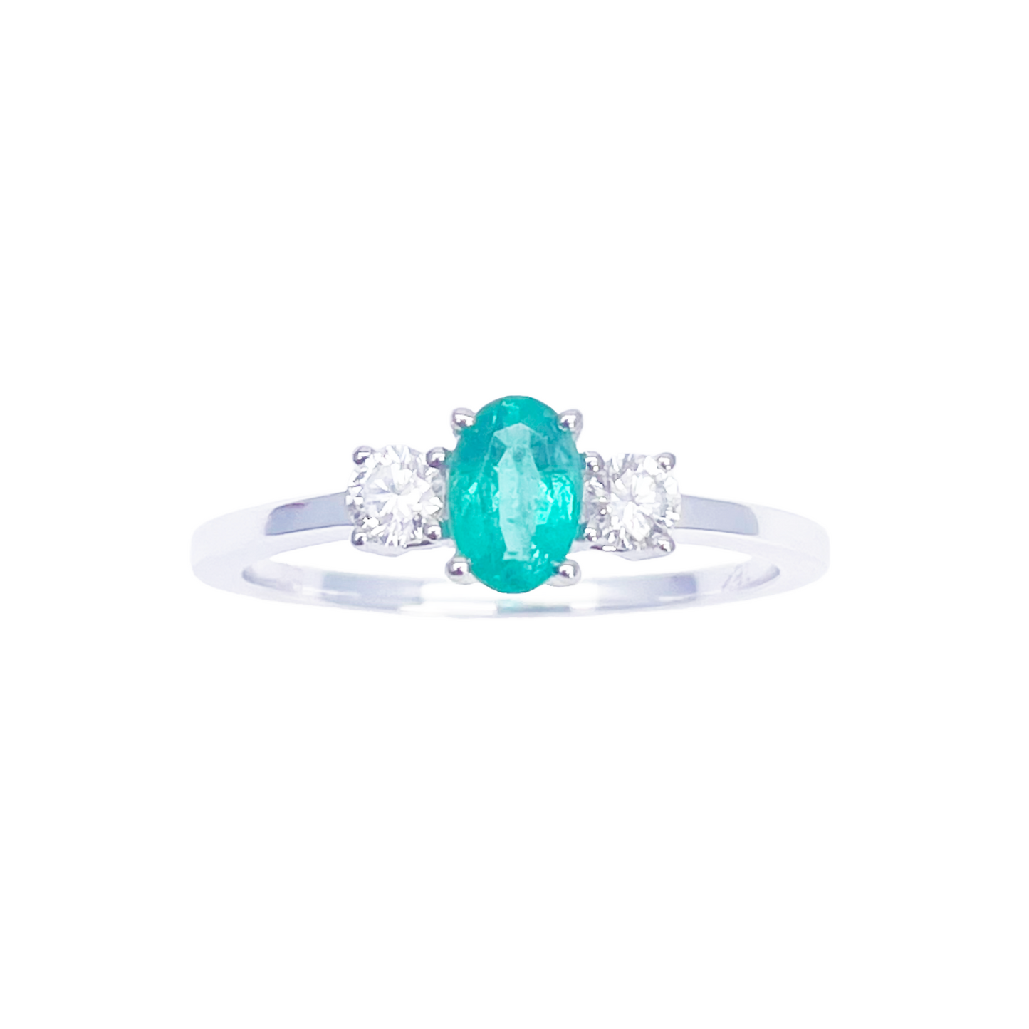 18ct Gold Emerald Diamond Ring Natural Round & Oval Cut Three-Stone 0.60ct  Diamond Ring