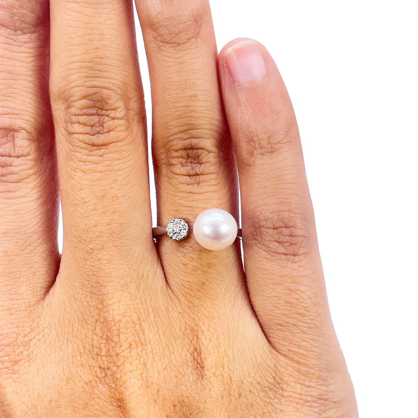 18ct Gold Freshwater Pearl Diamond Ring Natural Round 0.05ct  Diamond Ring