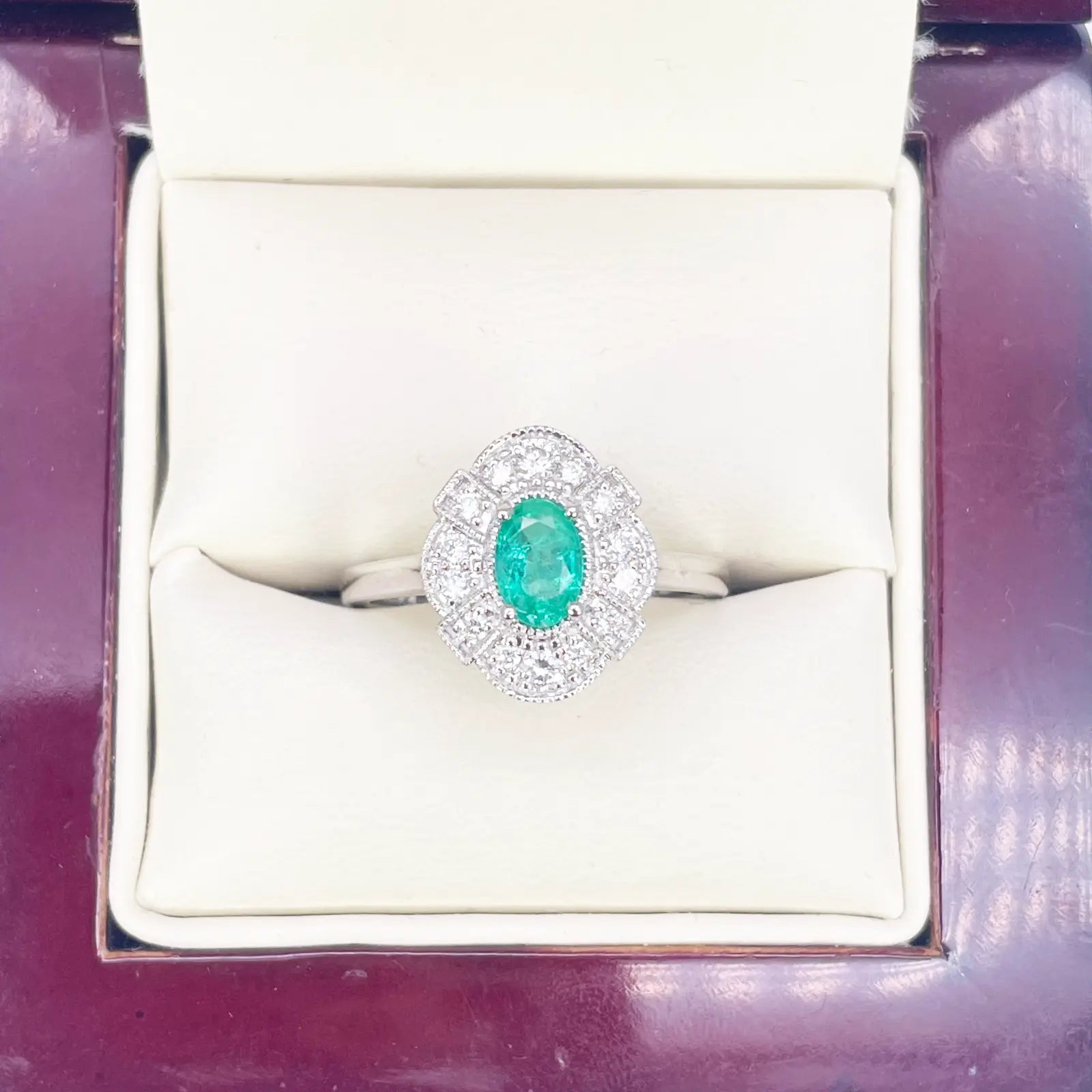 18ct Gold Natural Emerald Diamond Halo Ring Round & Oval Cut 0.65ct  Diamond Ring