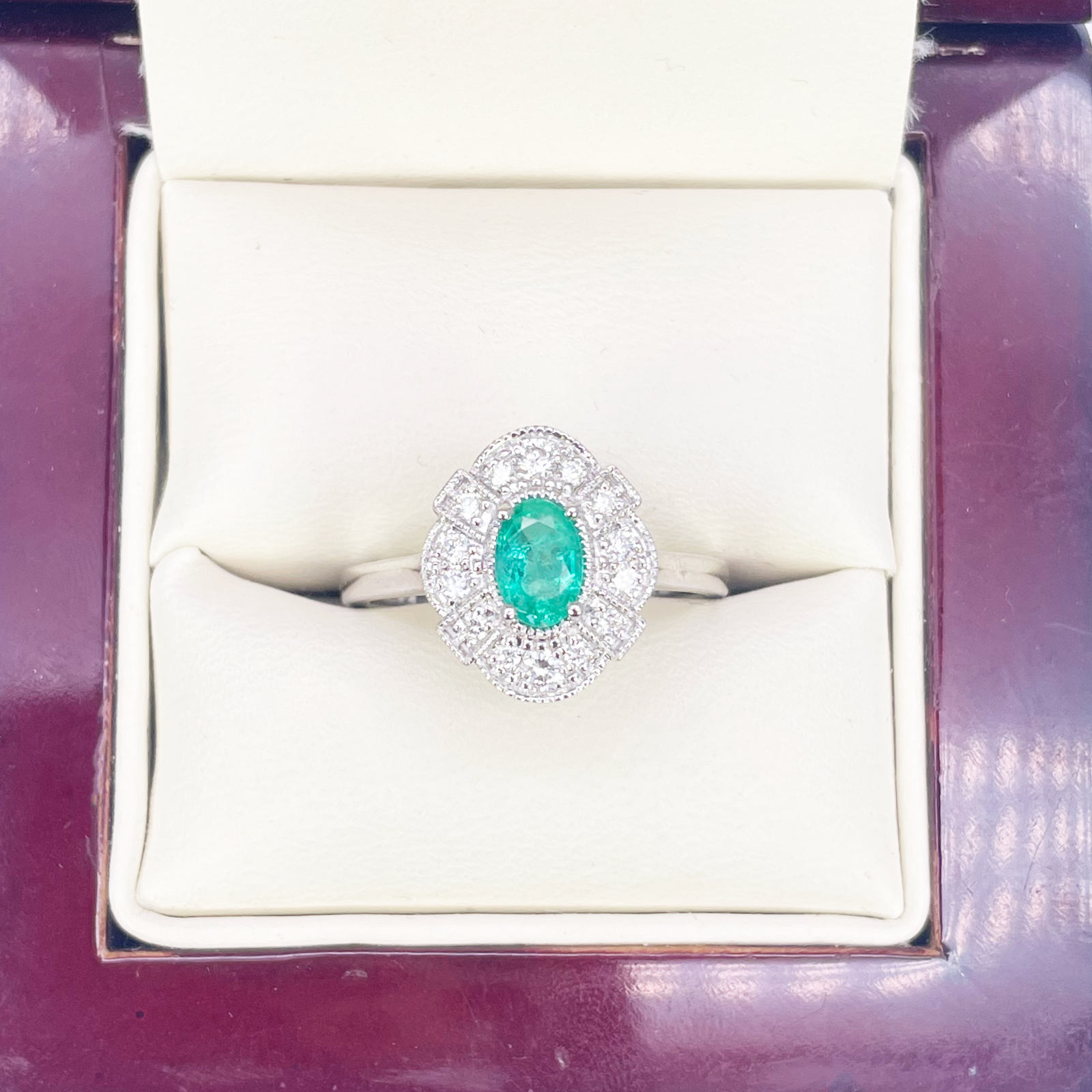 18ct Gold Natural Emerald Diamond Halo Ring Round & Oval Cut 0.65ct  Diamond Ring