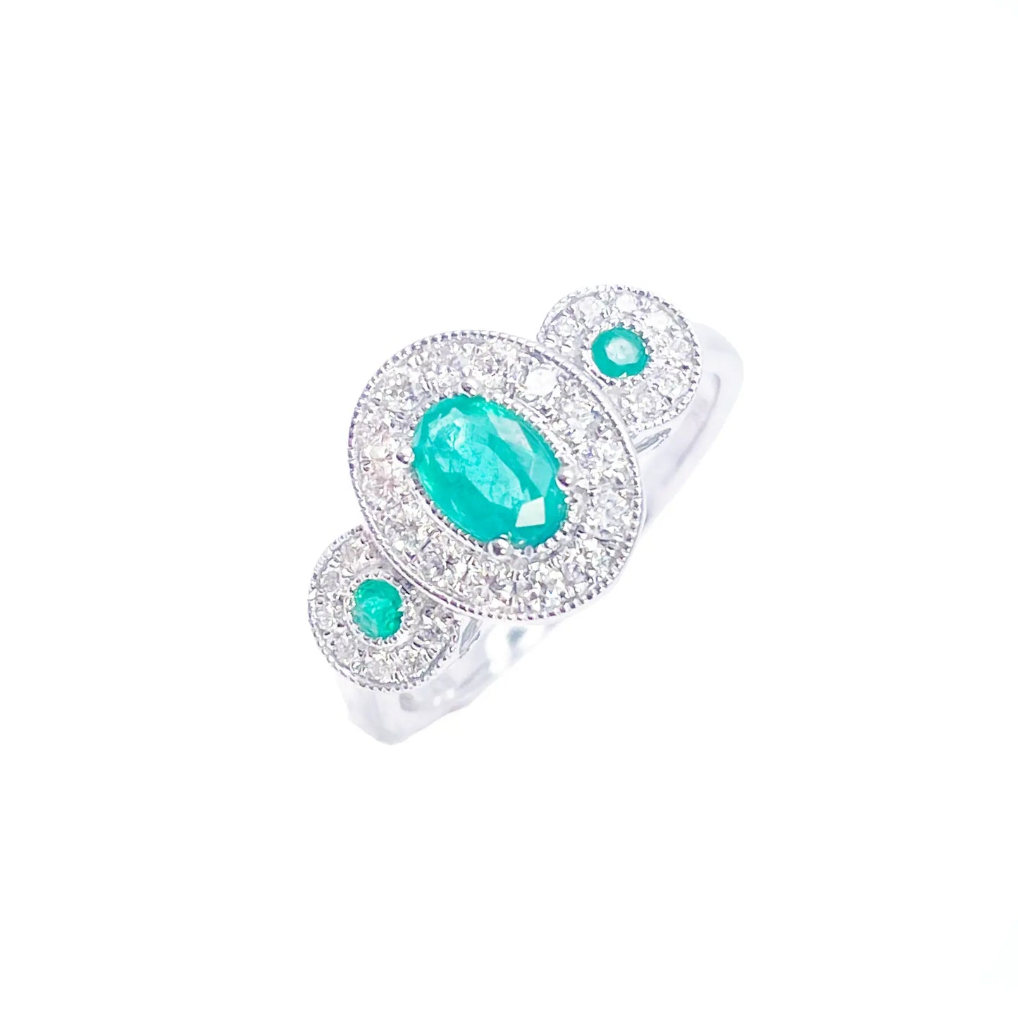 18ct Gold Natural Emerald Diamond Ring Round & Oval Cut 0.80ct  Diamond Ring