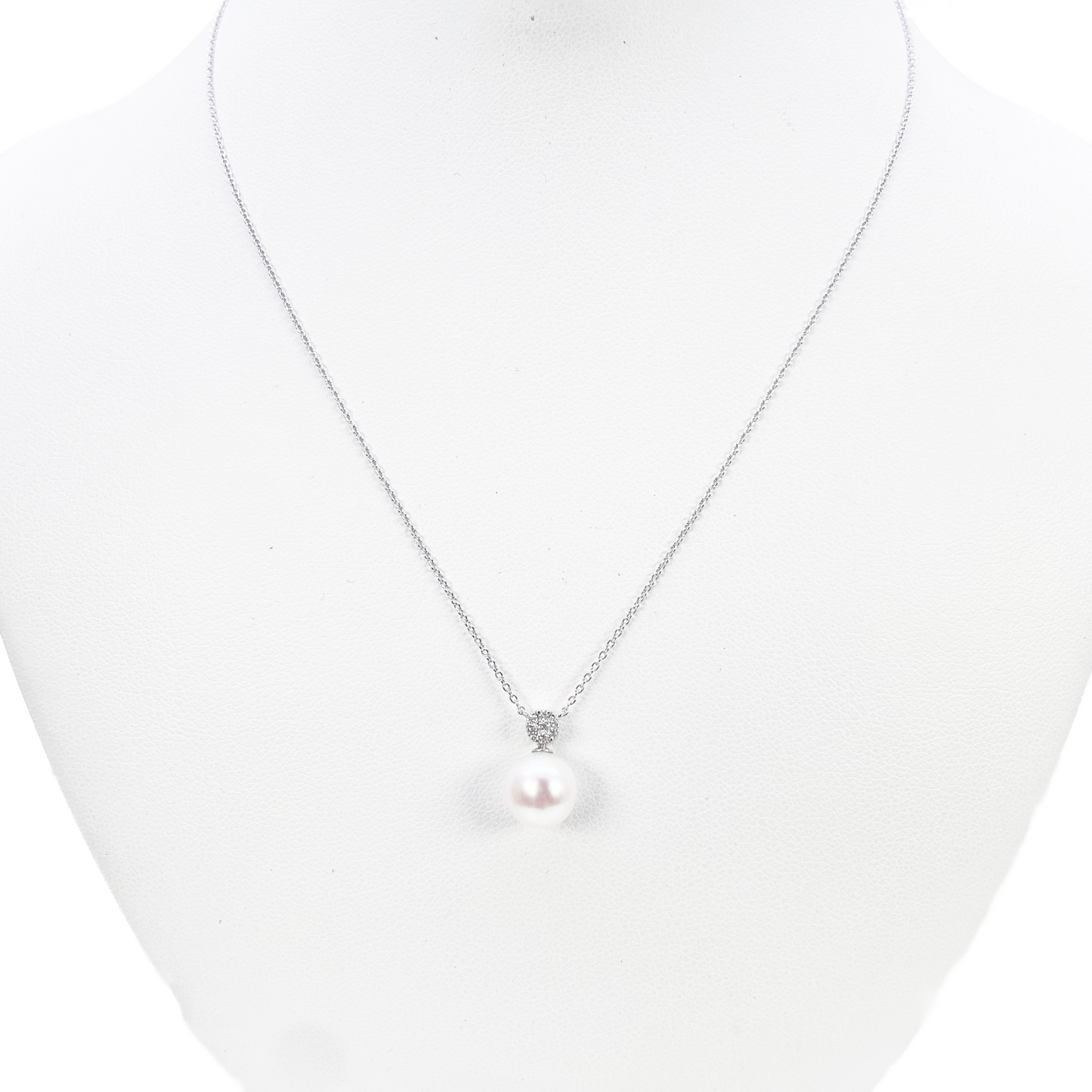 18ct Gold Natural Freshwater Pearl & Diamond Pendant Necklace 0.05ct 17 Inches 