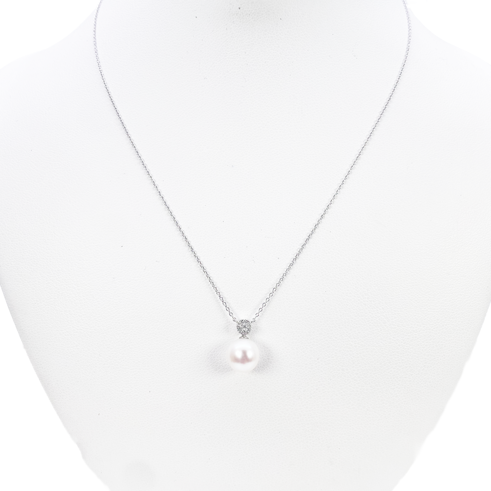 18ct Gold Natural Freshwater Pearl & Diamond Pendant Necklace 0.05ct 17 Inches 