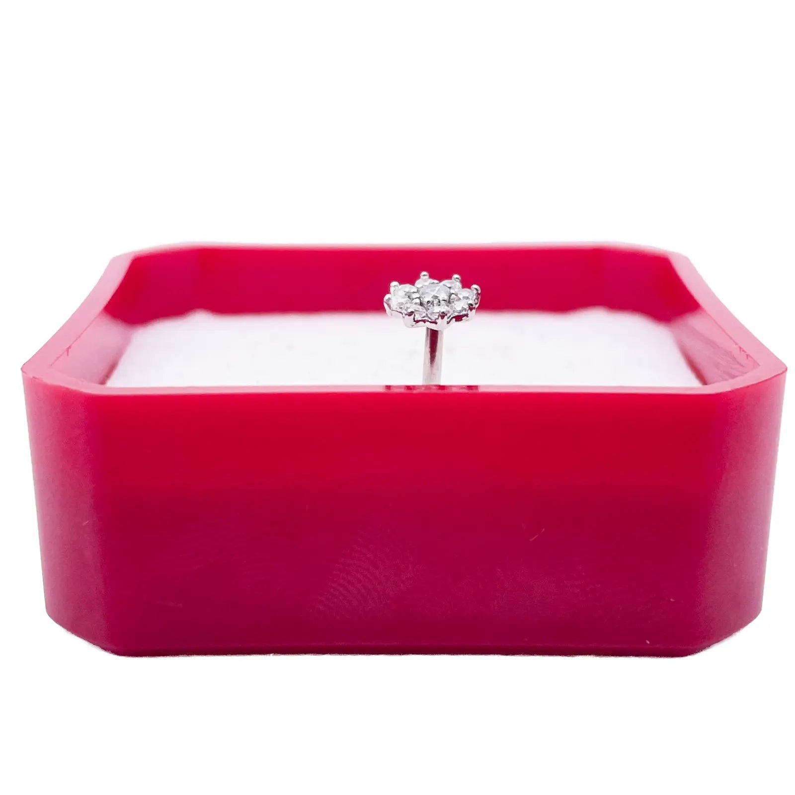 18ct White Gold Beautiful Eight Petal Cubic Zirconia Floral Nose Stud/Pin 5.5mm Width 