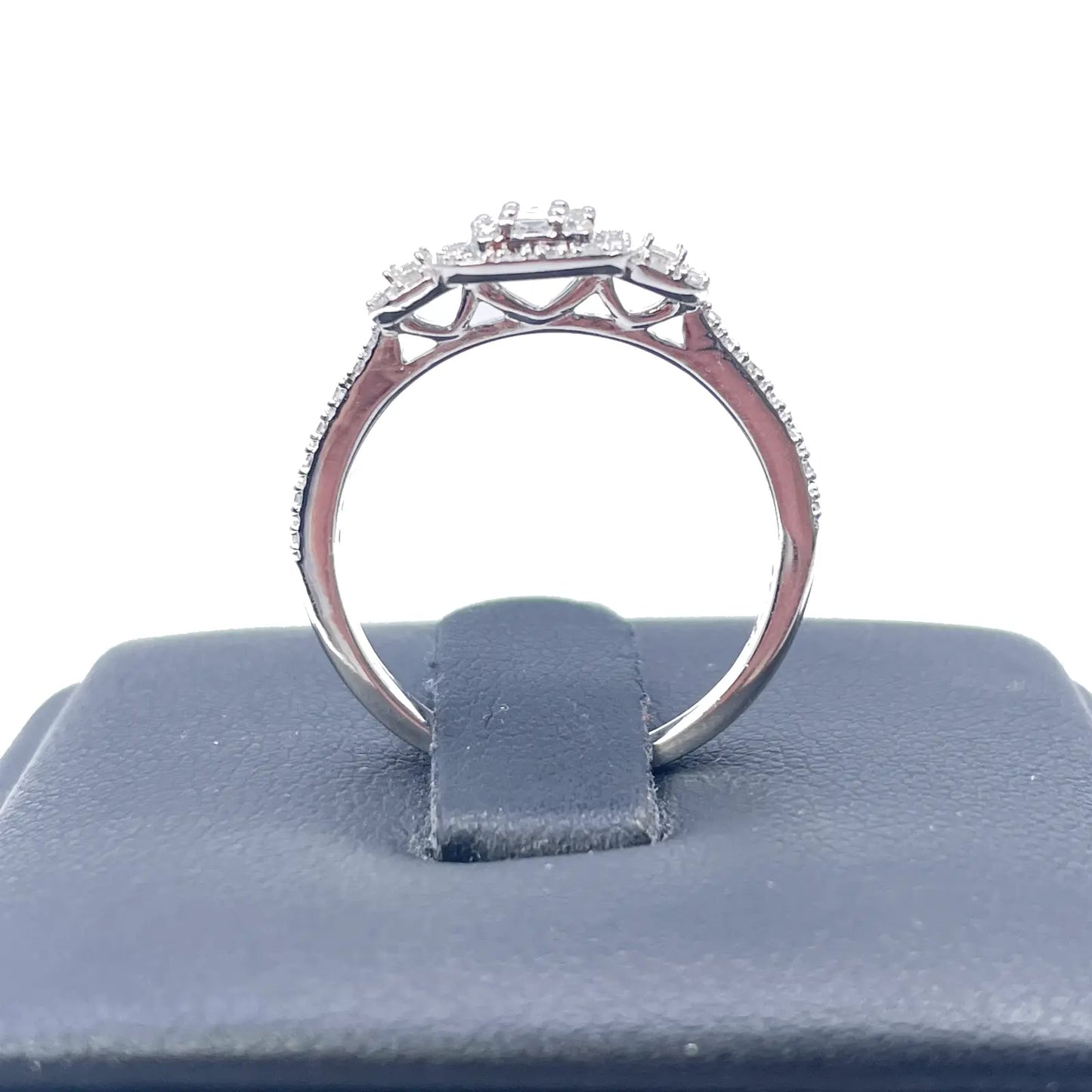 18ct White Gold Cushion Round Diamond & Baguette Ring 0.50ct  Diamond Ring