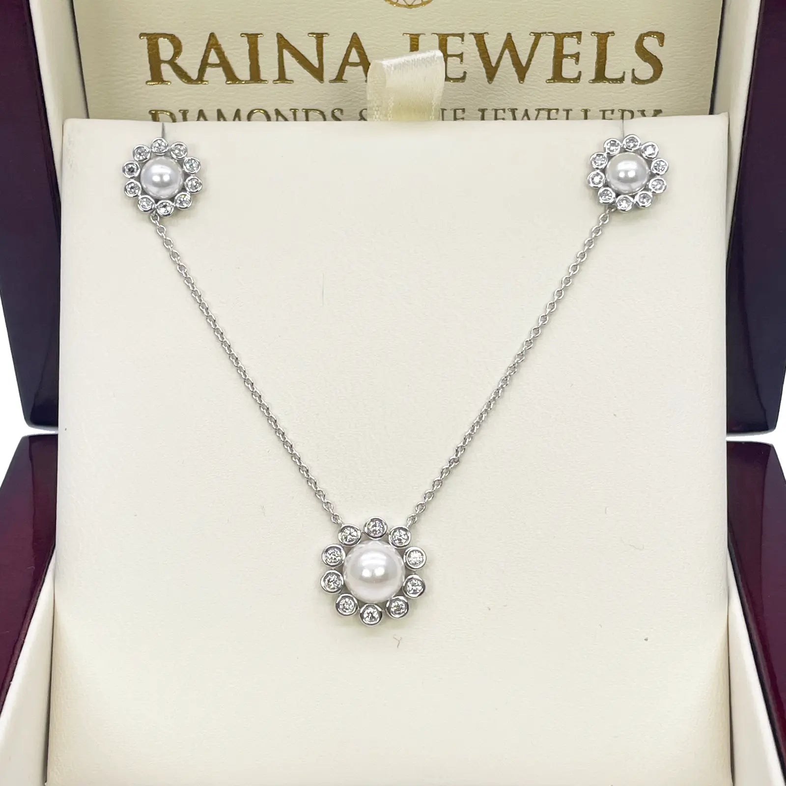 18ct White Gold Diamond & Freshwater Pearls Floral Necklace/Earrings Set 2.73ct 