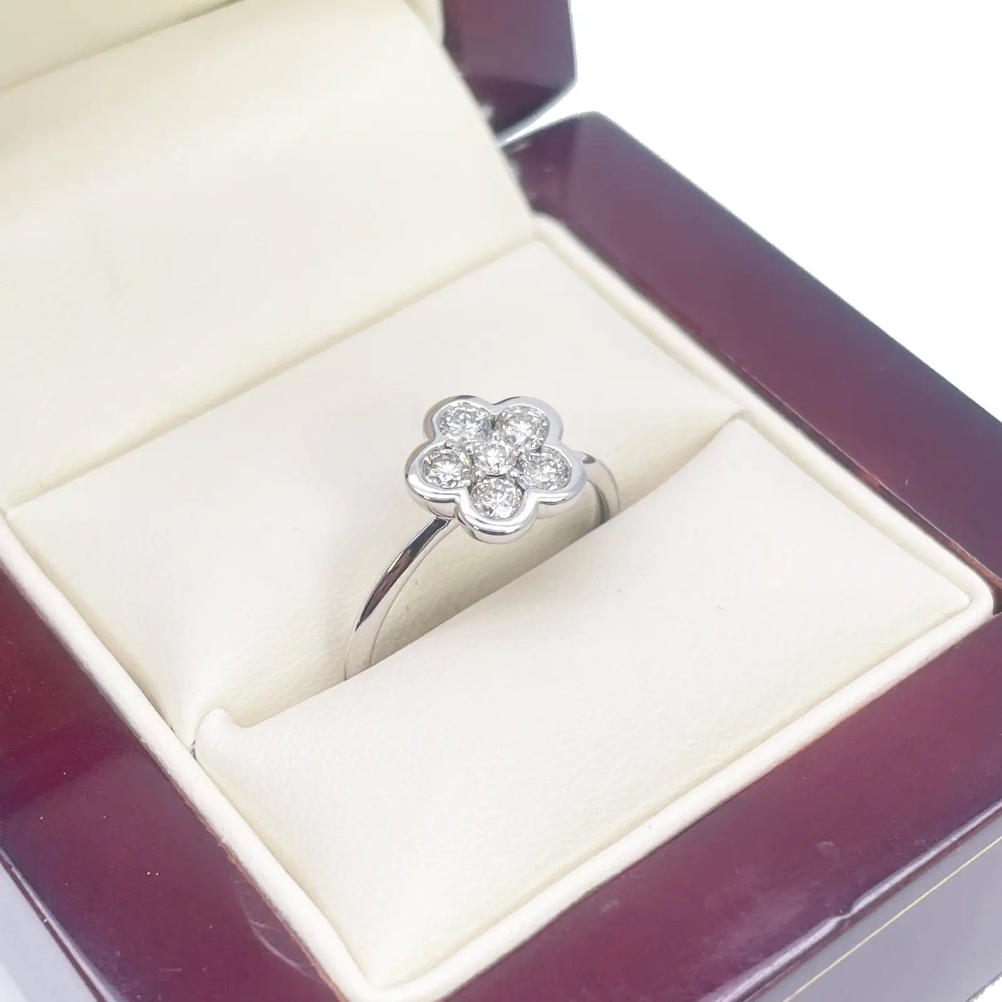18ct White Gold Elegant Floral Diamond Ring 0.46ct  Diamond Ring