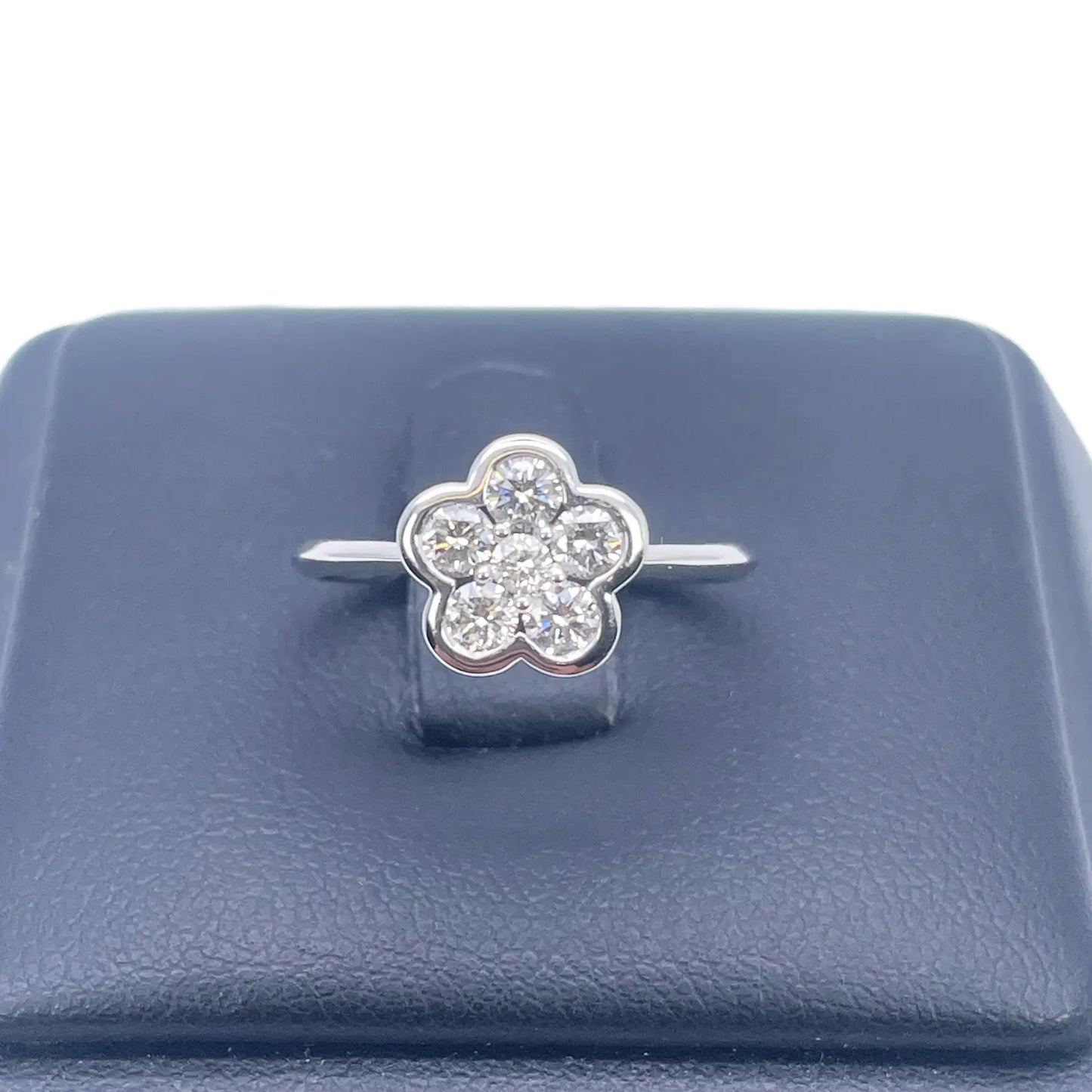 18ct White Gold Elegant Floral Diamond Ring 0.46ct  Diamond Ring