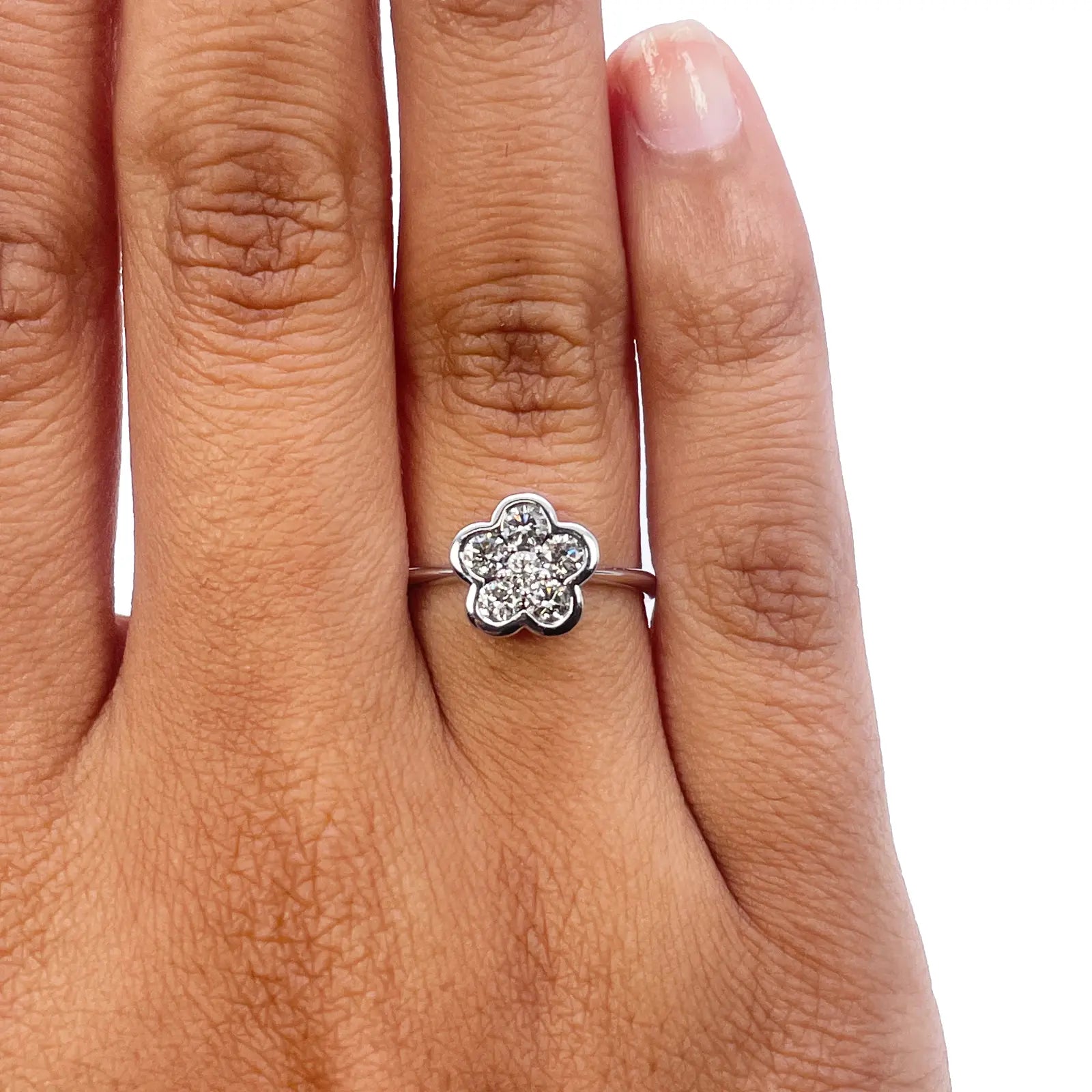 18ct White Gold Elegant Floral Diamond Ring 0.46ct  Diamond Ring