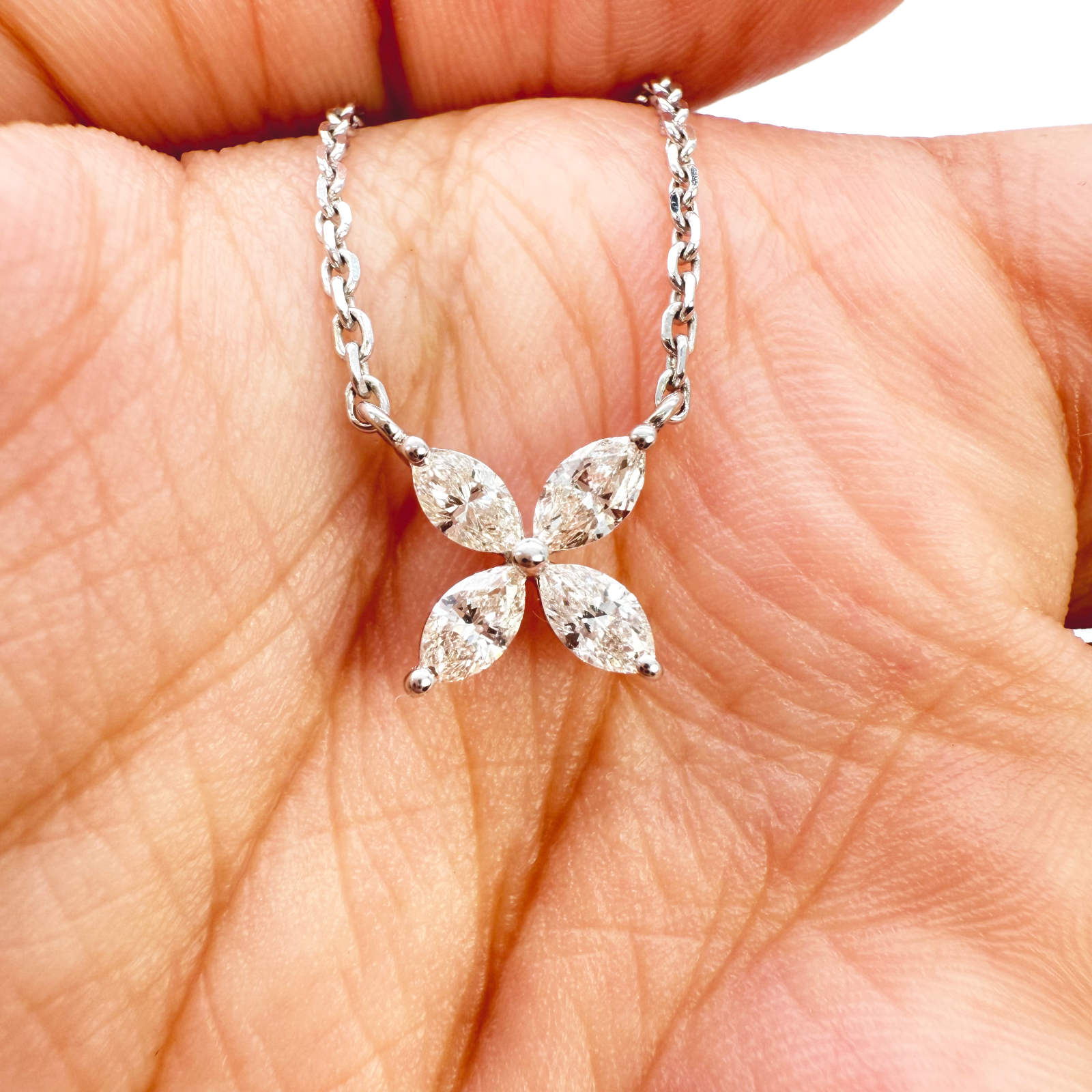 18ct White Gold Flower Marquise Four Leaf Diamond Pendant Necklace 0.46ct 