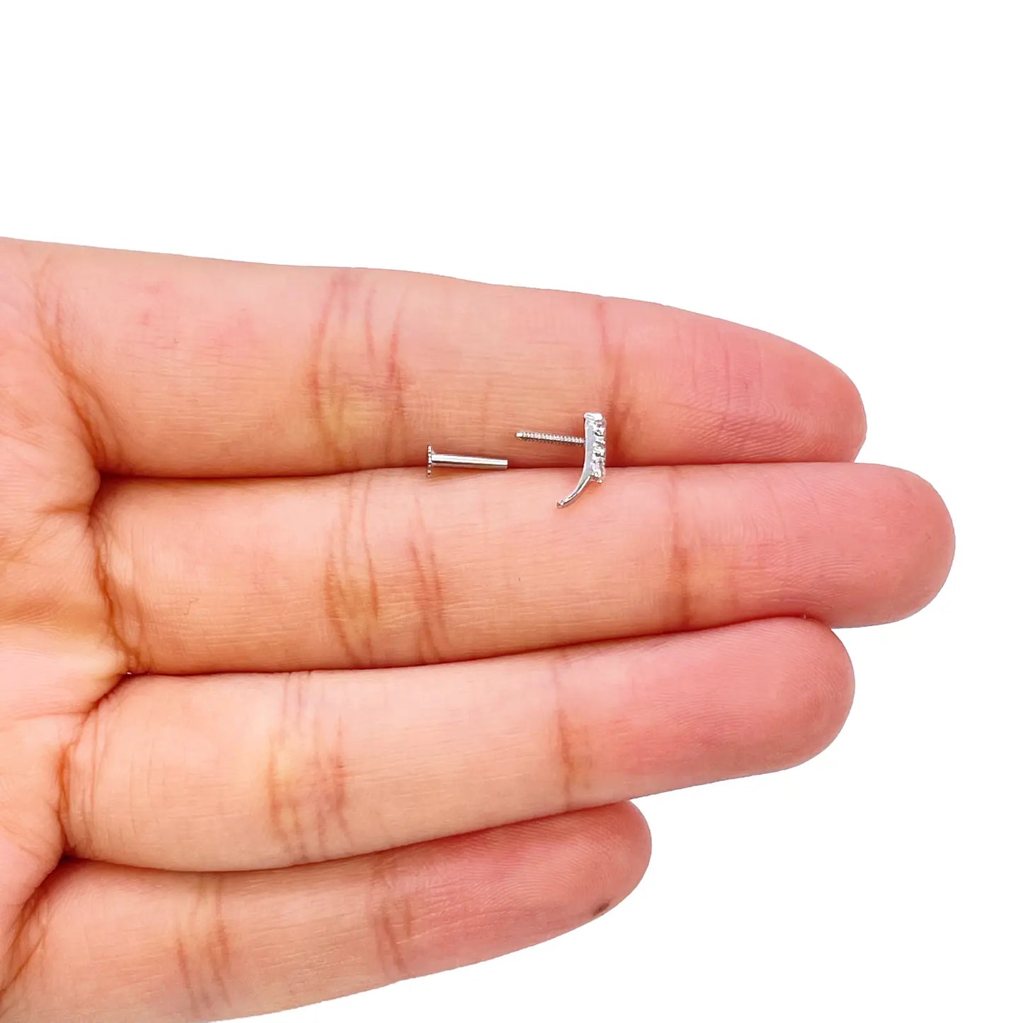 18ct White Gold High Polished 3 Stone Cubic Zirconia Nose Stud/Pin 8mm Length 