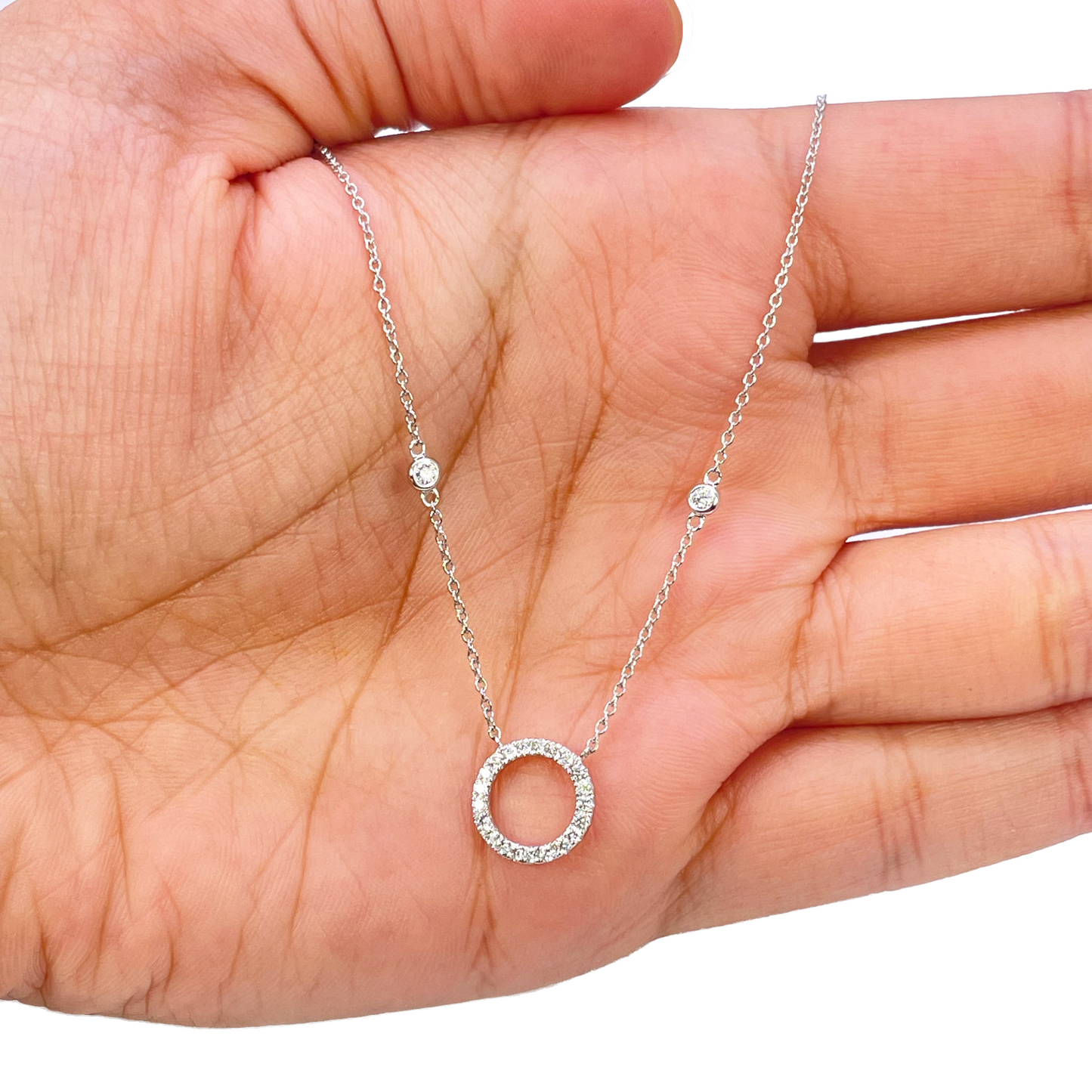 18ct White Gold Natural Round Diamond 0.20ct Circle of Life Necklace 17 Inches 