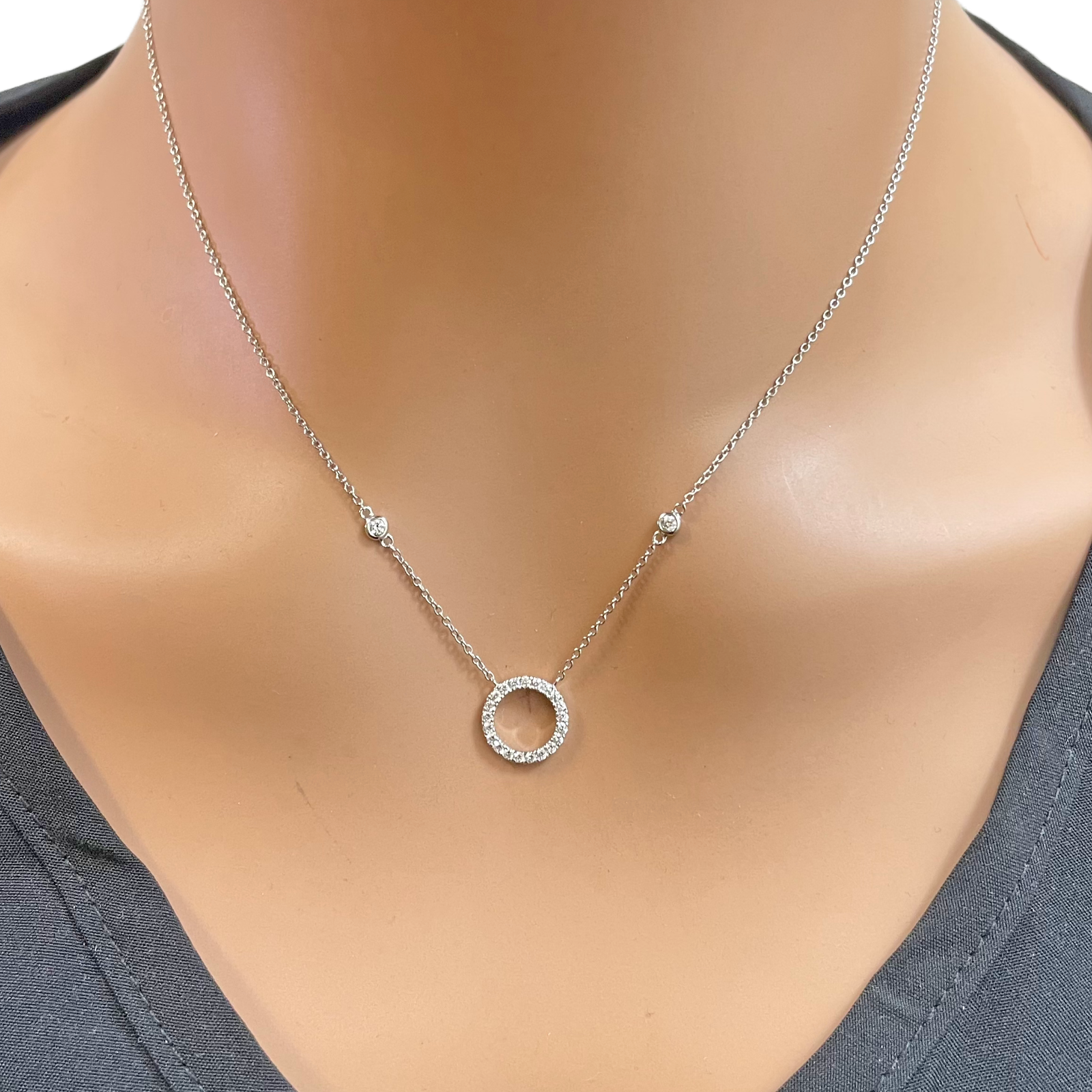 18ct White Gold Natural Round Diamond 0.20ct Circle of Life Necklace 17 Inches 