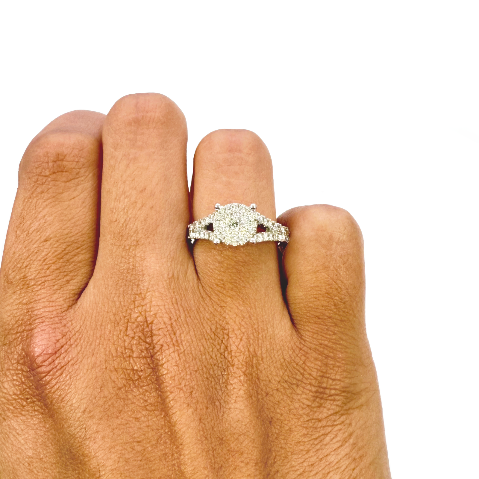 18ct White Gold Natural Round Diamond Cluster Split Shank Ring 1.00ct  Diamond Ring