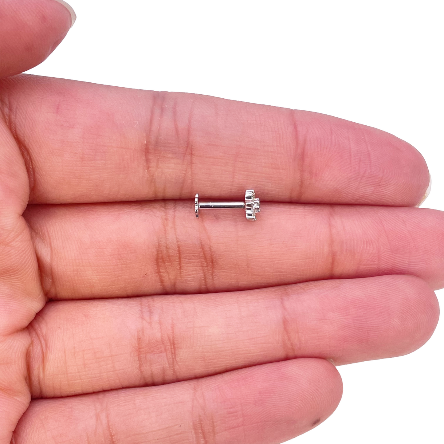 18ct White Gold Natural Round Diamond Flower Nose Stud 0.09ct 