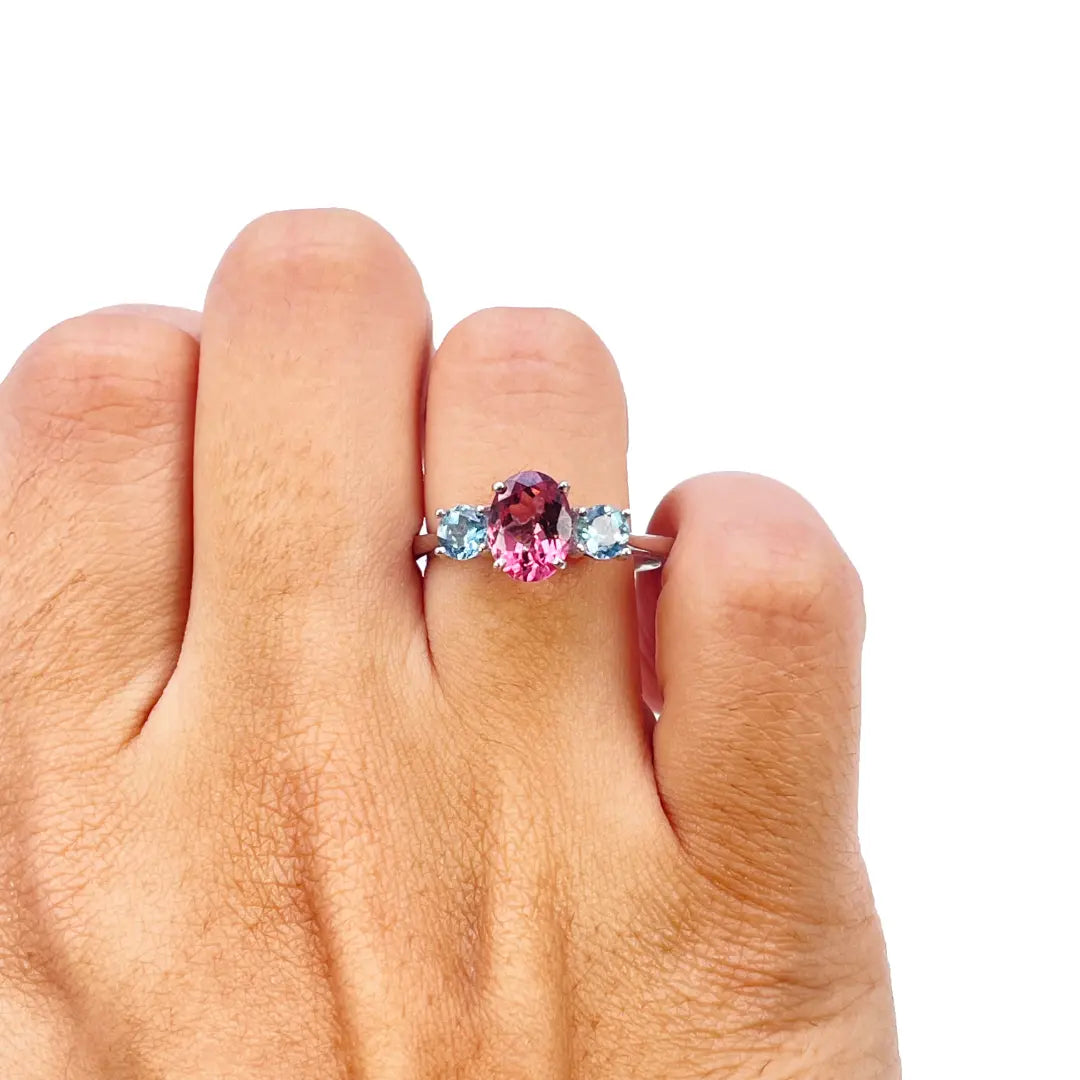 18ct White Gold Oval Pink Tourmaline & Aquamarine Trilogy Ring 1.60ct  Diamond Bracelets