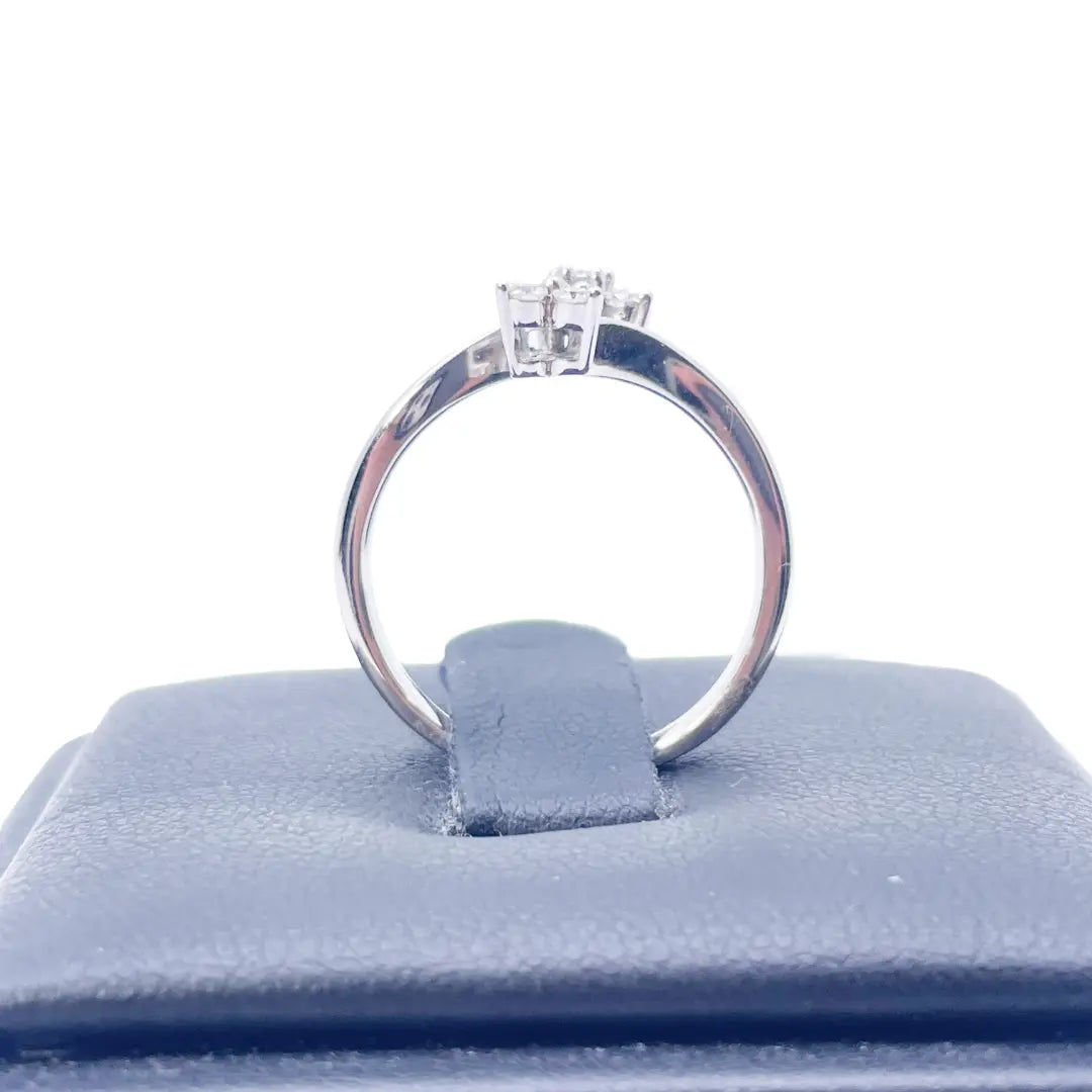 18ct White Gold Round Diamond Floral Cross Over Ring 0.21ct  Diamond Ring