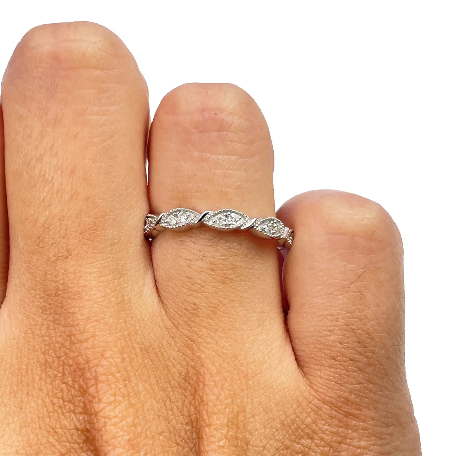 18ct White Gold Round Diamond Half  Eternity Milgrain Stackable Band 0.11ct  Diamond Ring