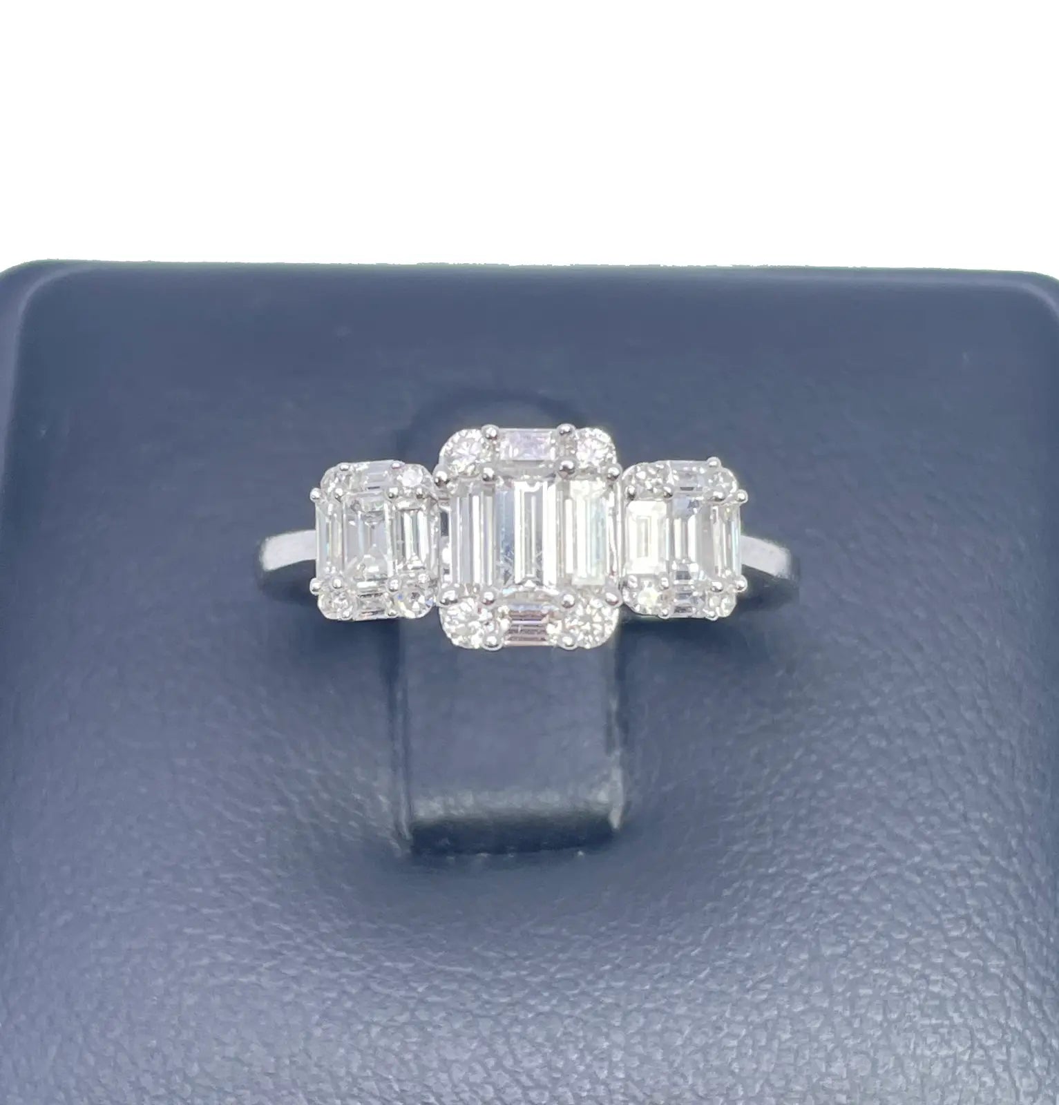 18ct White Gold Round Diamond & Baguette Trilogy Ring 0.98ct  Diamond Ring