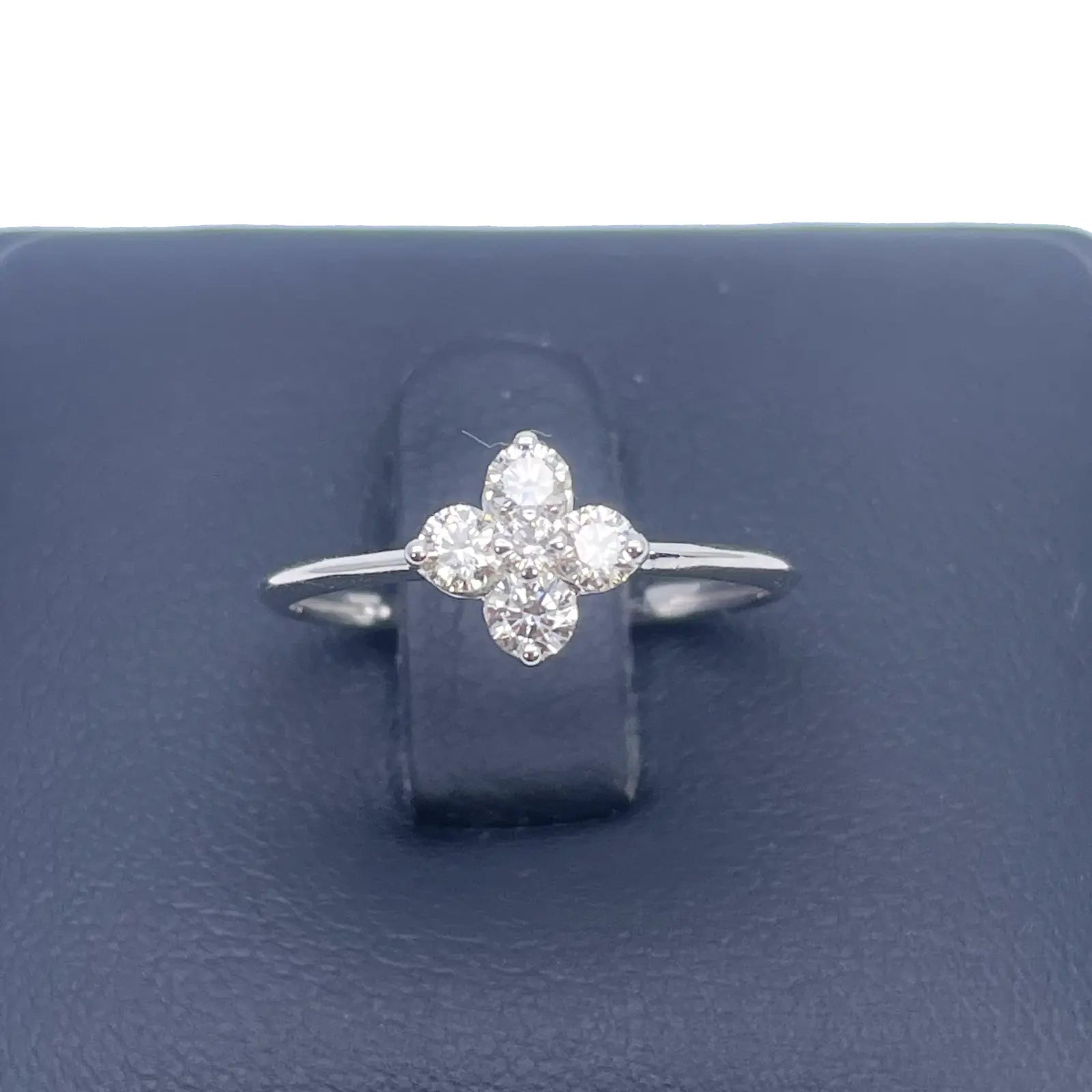 18ct White Gold Small Diamond Flower Ring 0.36ct  Diamond Ring