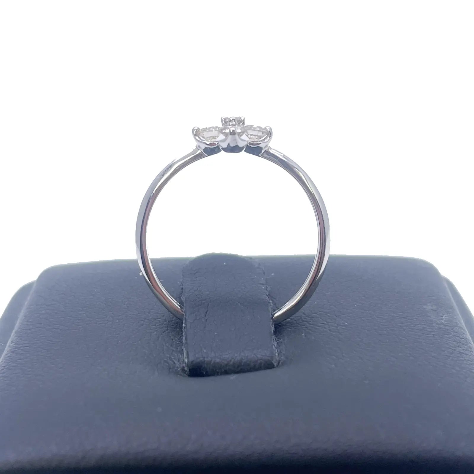 18ct White Gold Small Diamond Flower Ring 0.36ct  Diamond Ring