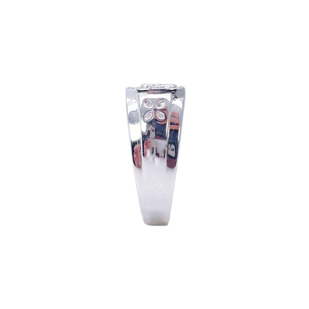 18ct White Gold & Round Cubic Zirconia Gents OM Signet Ring 