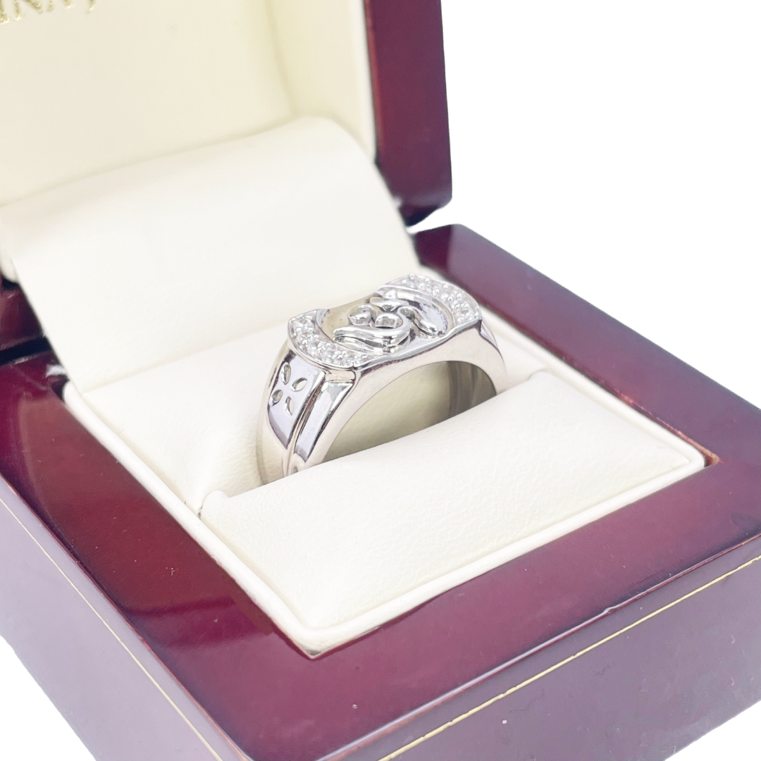 18ct White Gold & Round Cubic Zirconia Gents OM Signet Ring 