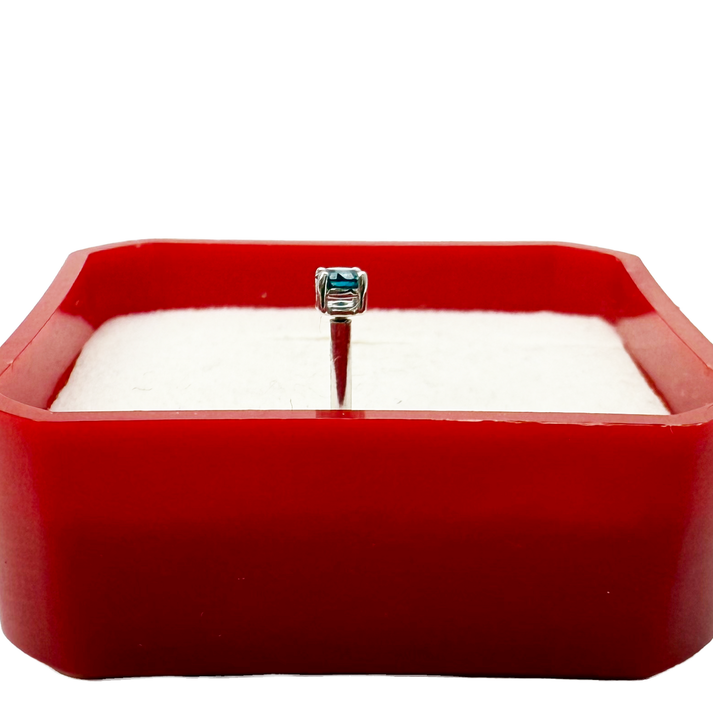 18ct White Or Rose Gold Blue Diamond Nose Stud Pin 0.08ct 4 claw 2.6mm Width 