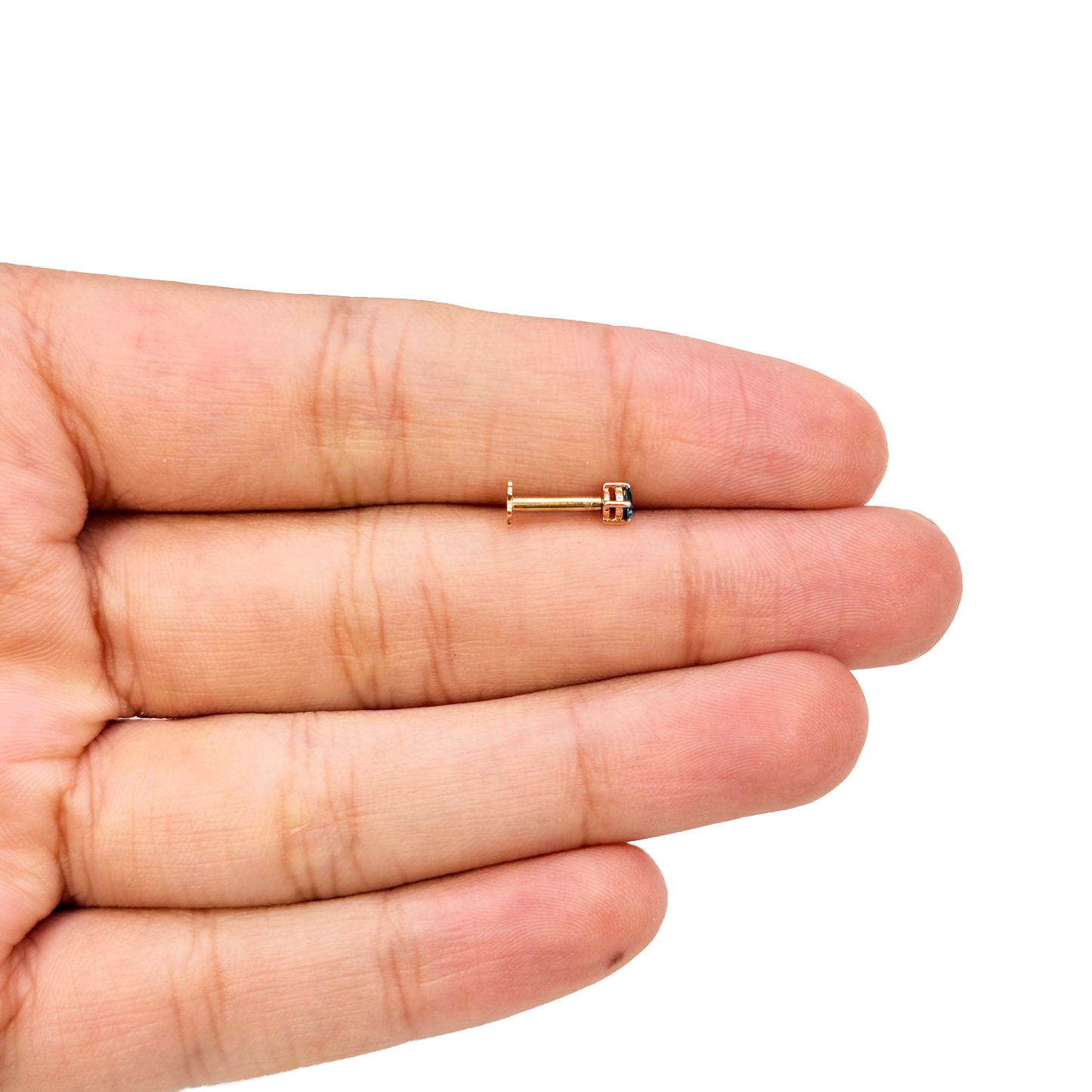 18ct White Or Rose Gold Blue Diamond Nose Stud Pin 0.08ct 4 claw 2.6mm Width 