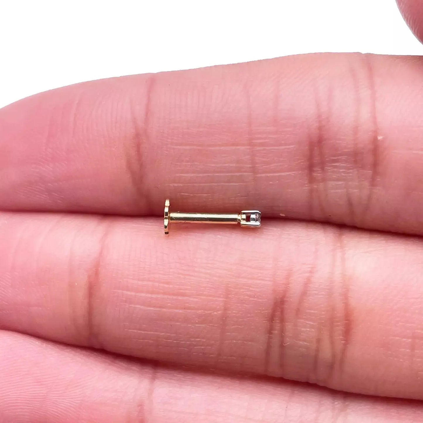 18ct White Or Yellow Gold Diamond Nose Stud Pin 0.02ct 4 claw 1.7mm Width 