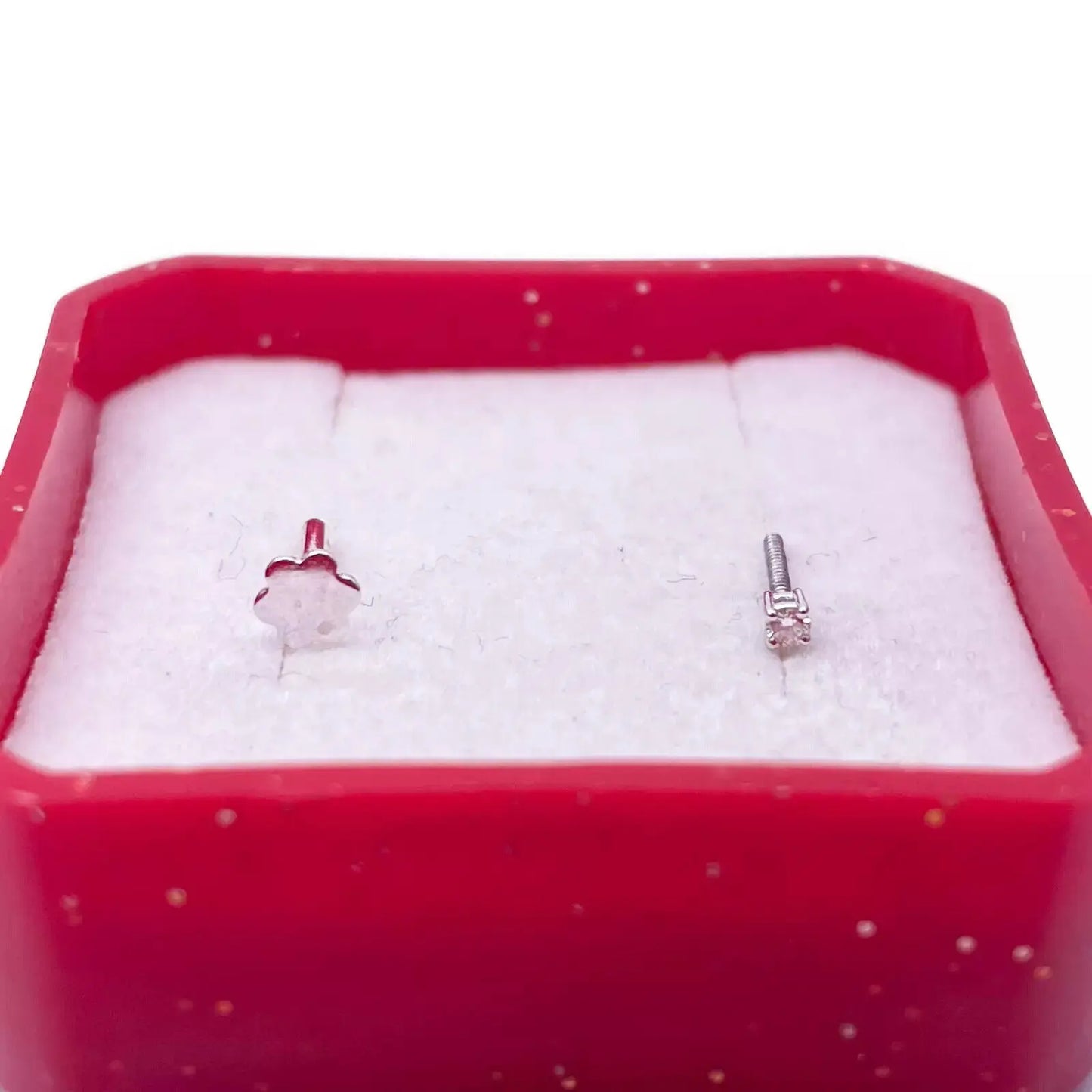 18ct White Or Yellow Gold Diamond Nose Stud Pin 0.02ct 4 claw 1.7mm Width  Body Piercings