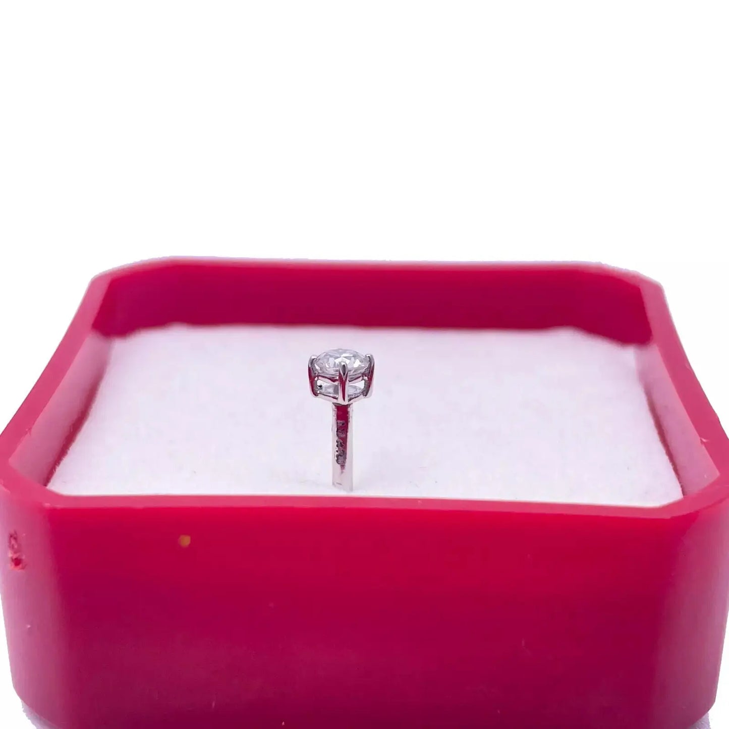 18ct White Or Yellow Gold Diamond Nose Stud Pin 0.12ct 4claw 3.0mm Width 