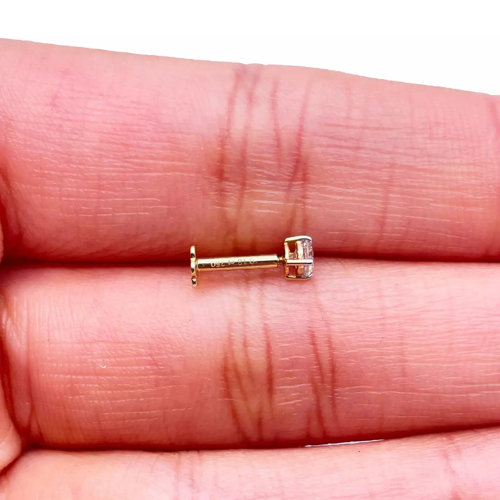 18ct White Or Yellow Gold Diamond Nose Stud Pin 0.12ct 4claw 3.0mm Width 