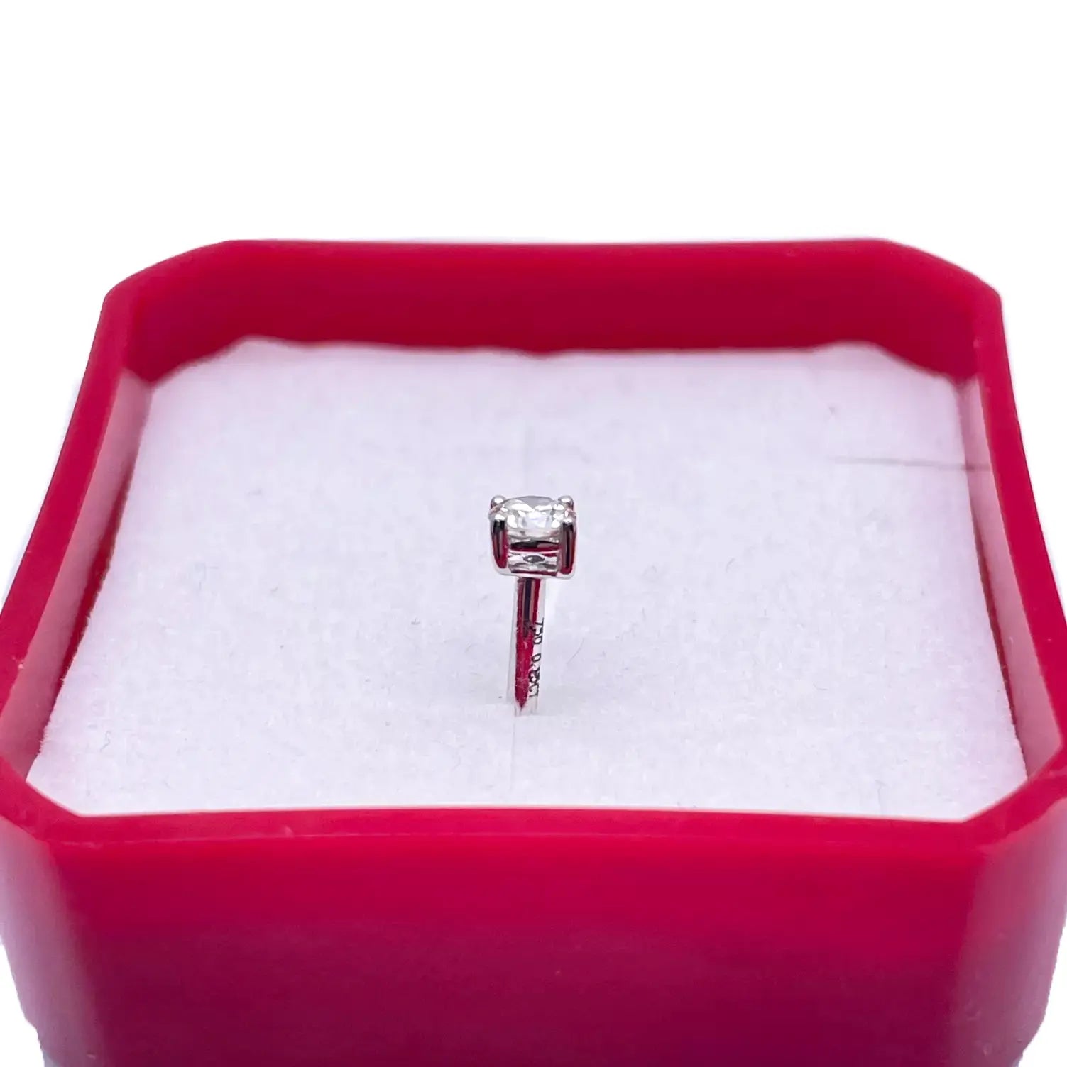 18ct White Or Yellow Gold Diamond Nose Stud Pin 0.15ct 4claw 3.4mm Width 