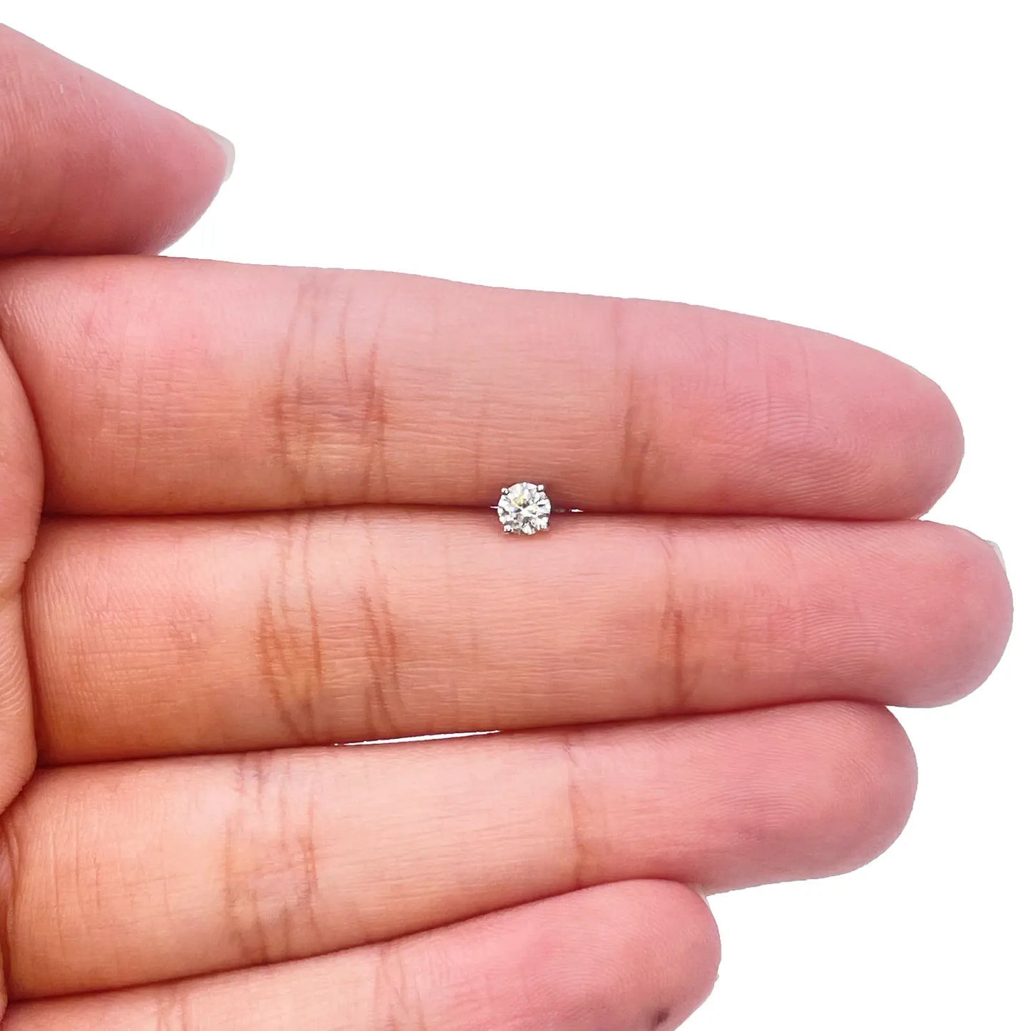 18ct White Or Yellow Gold Diamond Nose Stud Pin 0.15ct 4claw 3.4mm Width 