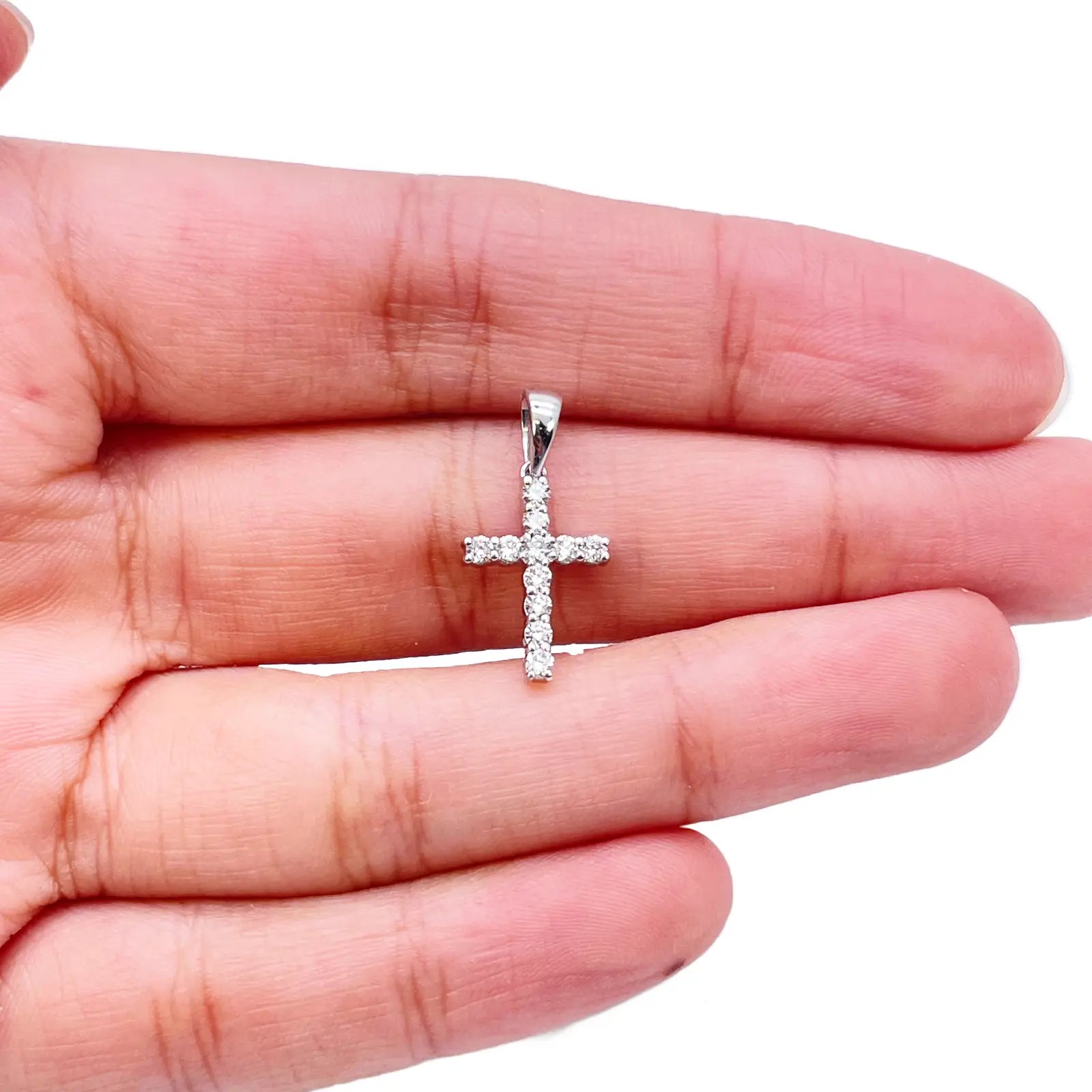 18ct White Or Yellow Gold Natural Diamond Prong Cross Pendant 0.24ct 