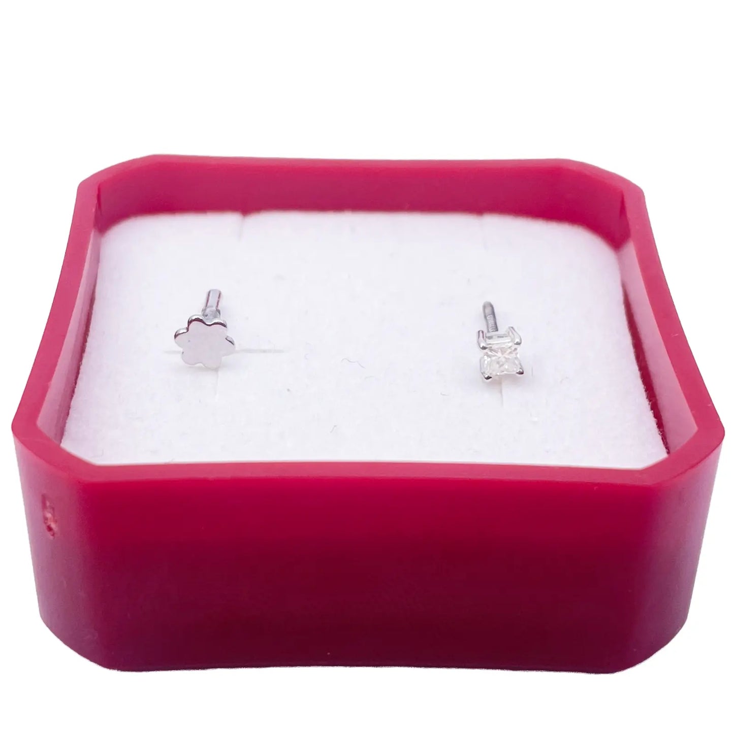 18ct White Or Yellow Gold Princess Diamond Nose Stud Pin 0.07ct 4 claw 2.8mm 