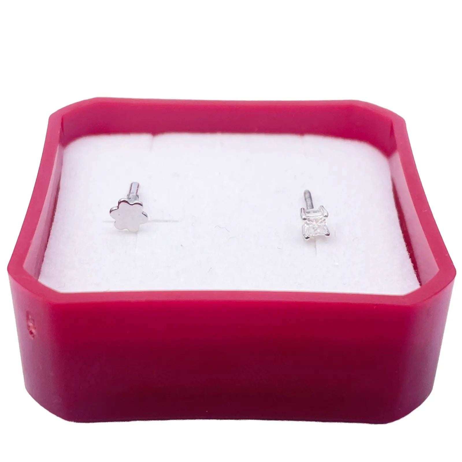 18ct White Or Yellow Gold Princess Diamond Nose Stud Pin 0.07ct 4 claw 2.8mm 