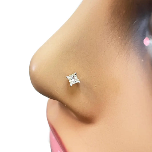 18ct White Or Yellow Gold Princess Diamond Nose Stud Pin 0.10ct 4 claw 3.2mm 