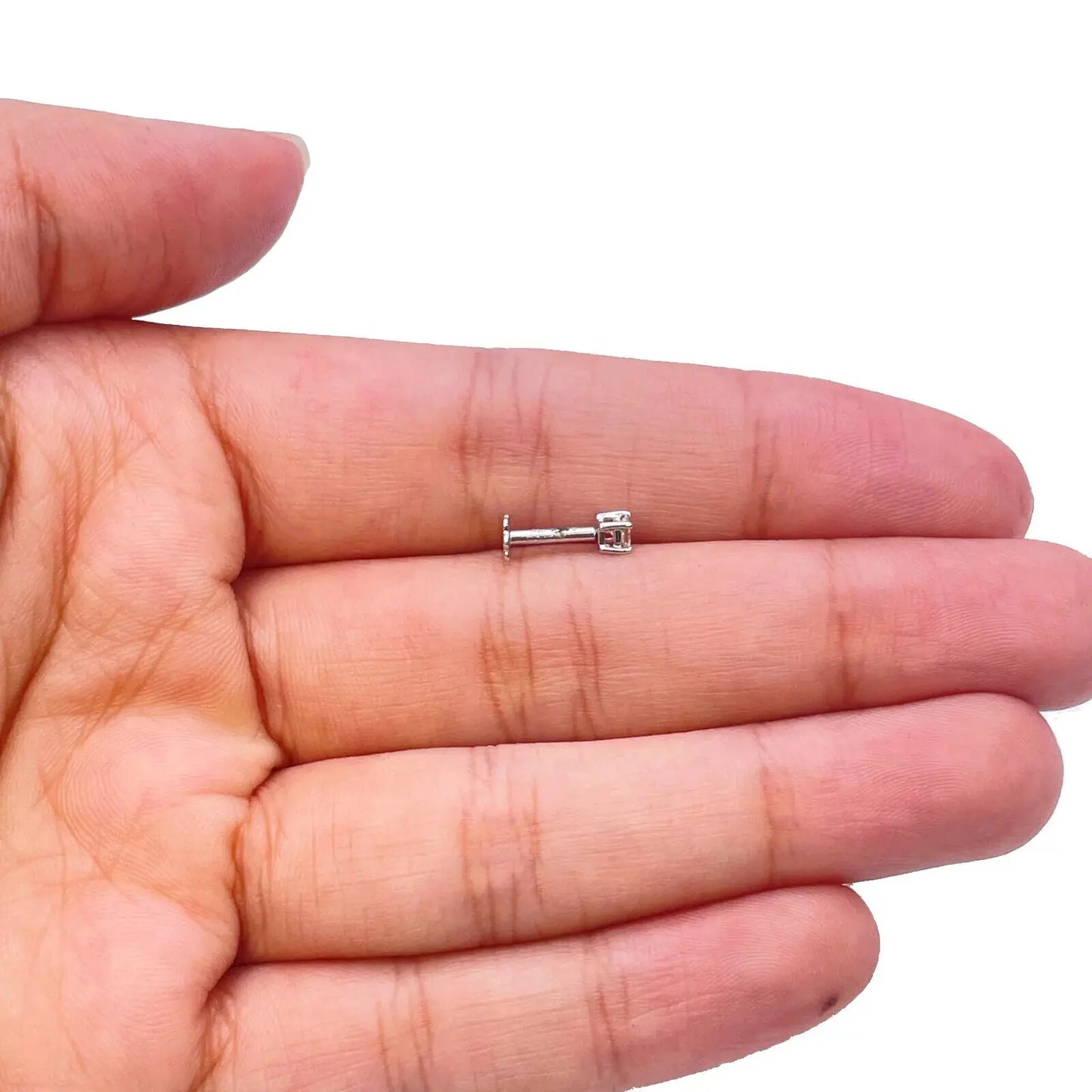 18ct White Or Yellow Gold Princess Diamond Nose Stud Pin 0.10ct 4 claw 3.2mm 