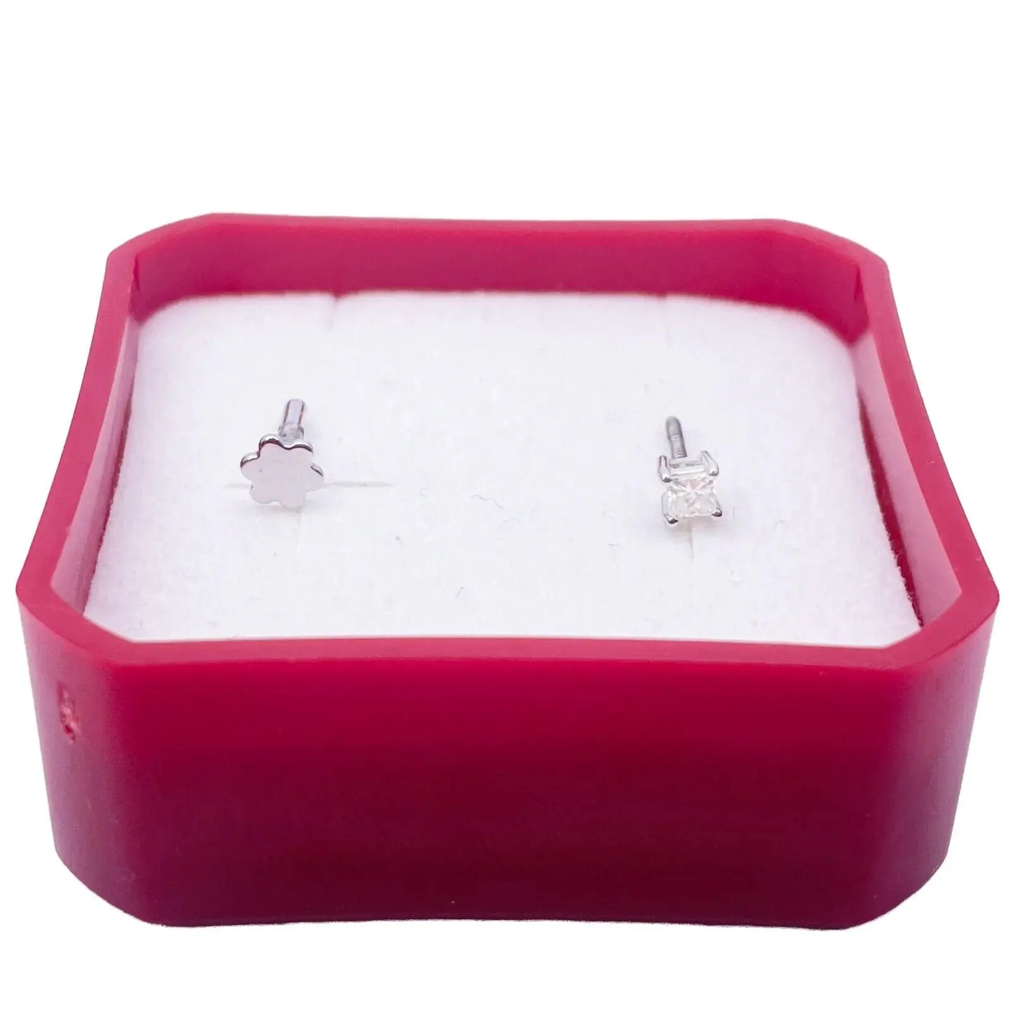 18ct White Or Yellow Gold Princess Diamond Nose Stud Pin 0.10ct 4 claw 3.2mm 