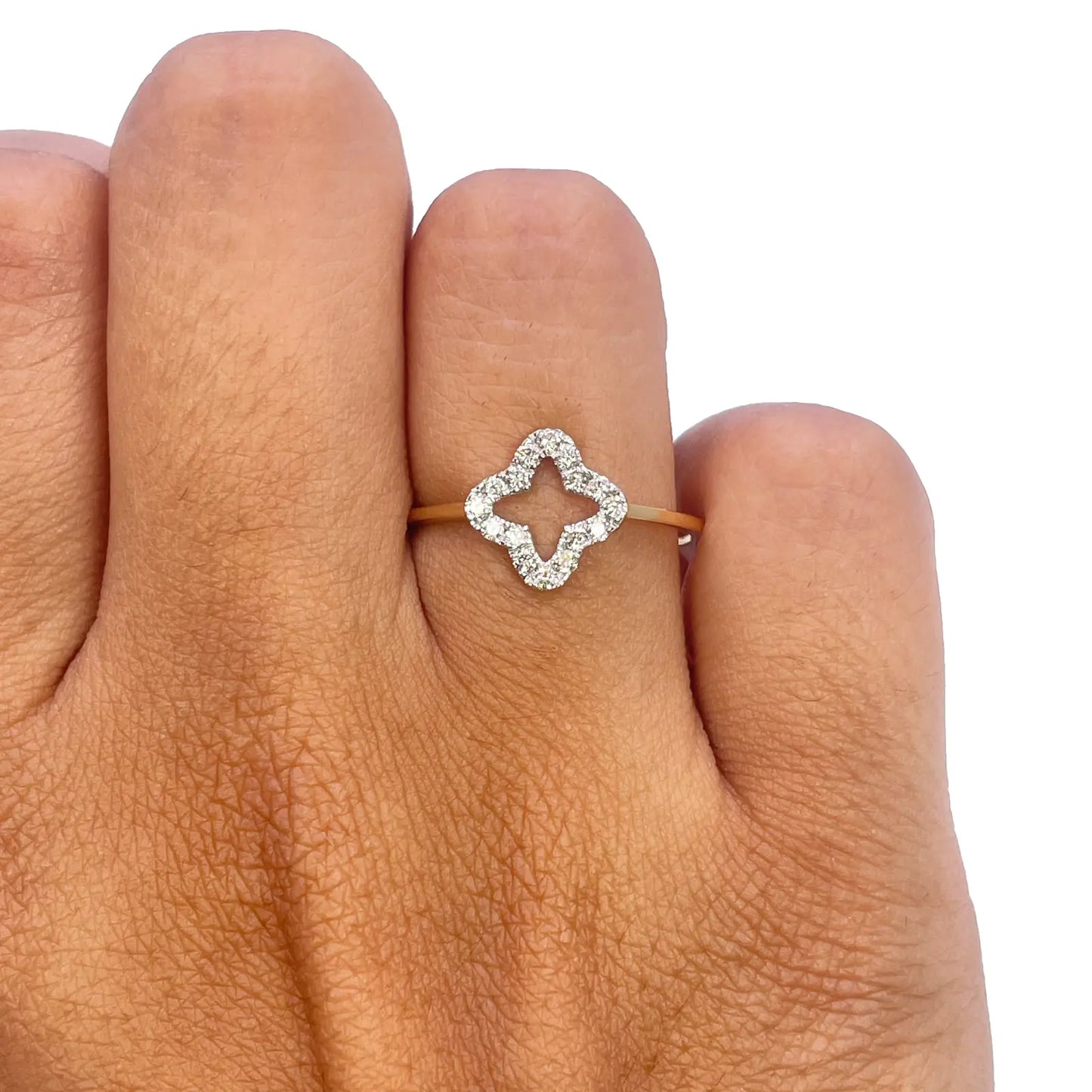 18ct Yellow Gold Diamond Clover/Flower Shaped Ring 0.18ct  Diamond Ring
