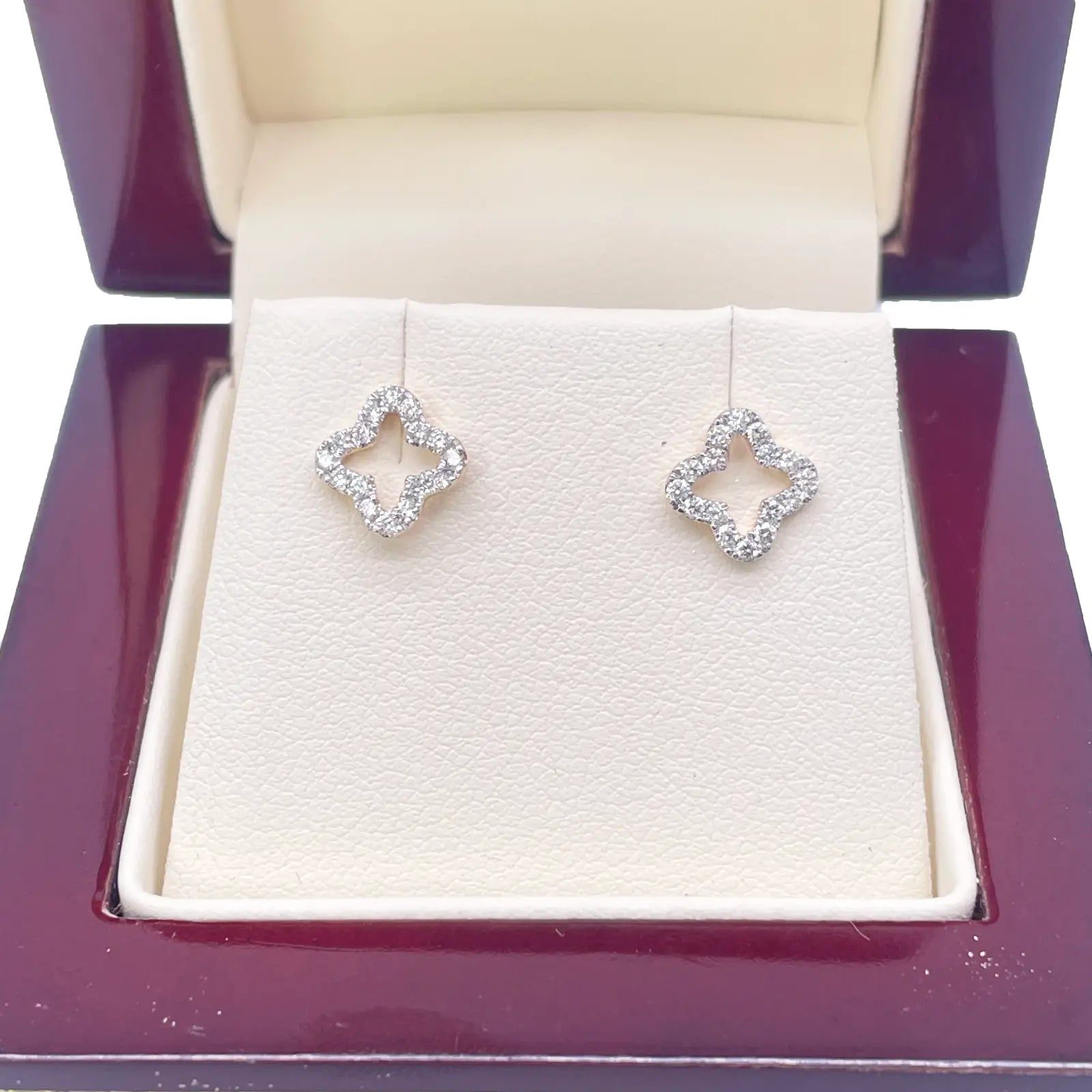 18ct Yellow Gold Diamond Clover Necklace Stud Earrings Matching Set 0.38ct 