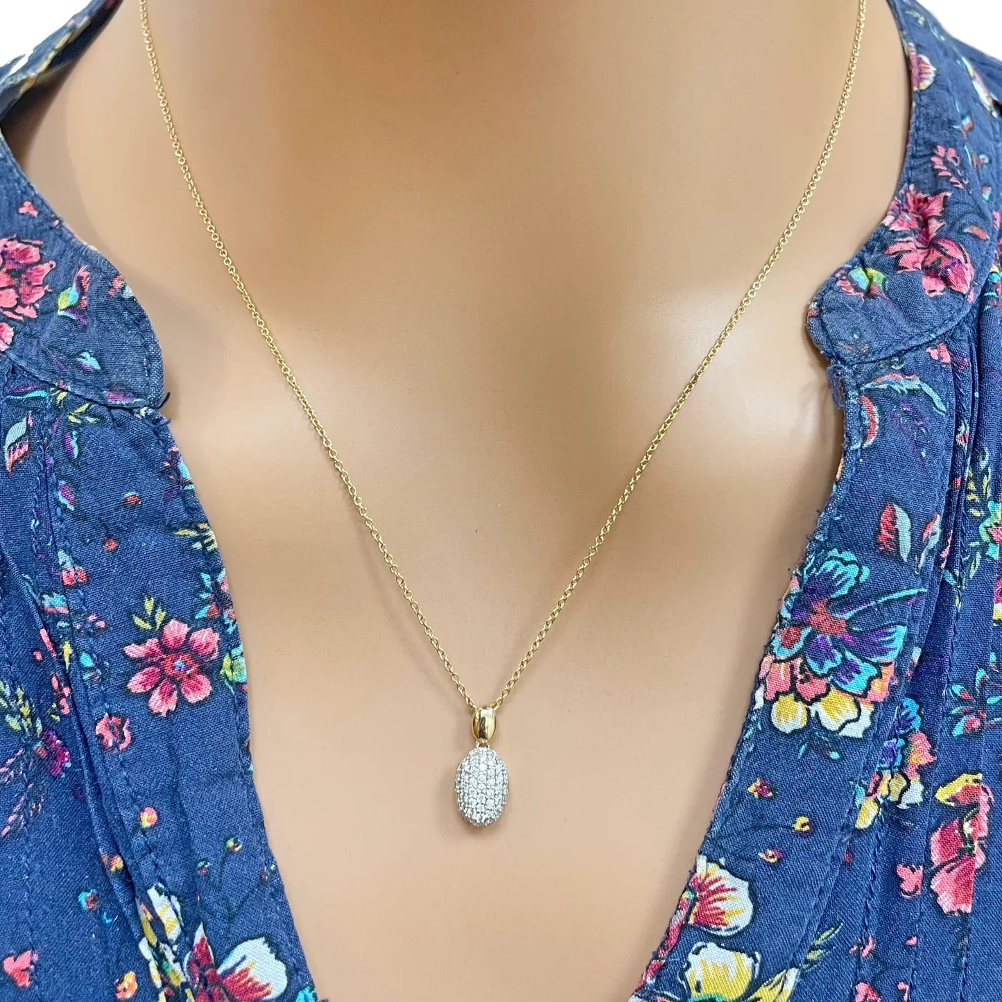 18ct Yellow Gold Diamond Oval Necklace Stud Earrings Matching Set 0.53ct 