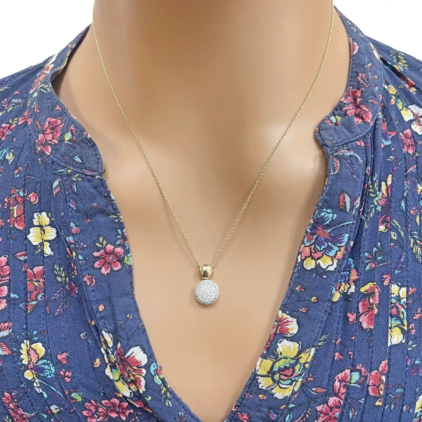 18ct Yellow Gold Diamond Round Necklace Stud Earrings Matching Set 0.58ct 