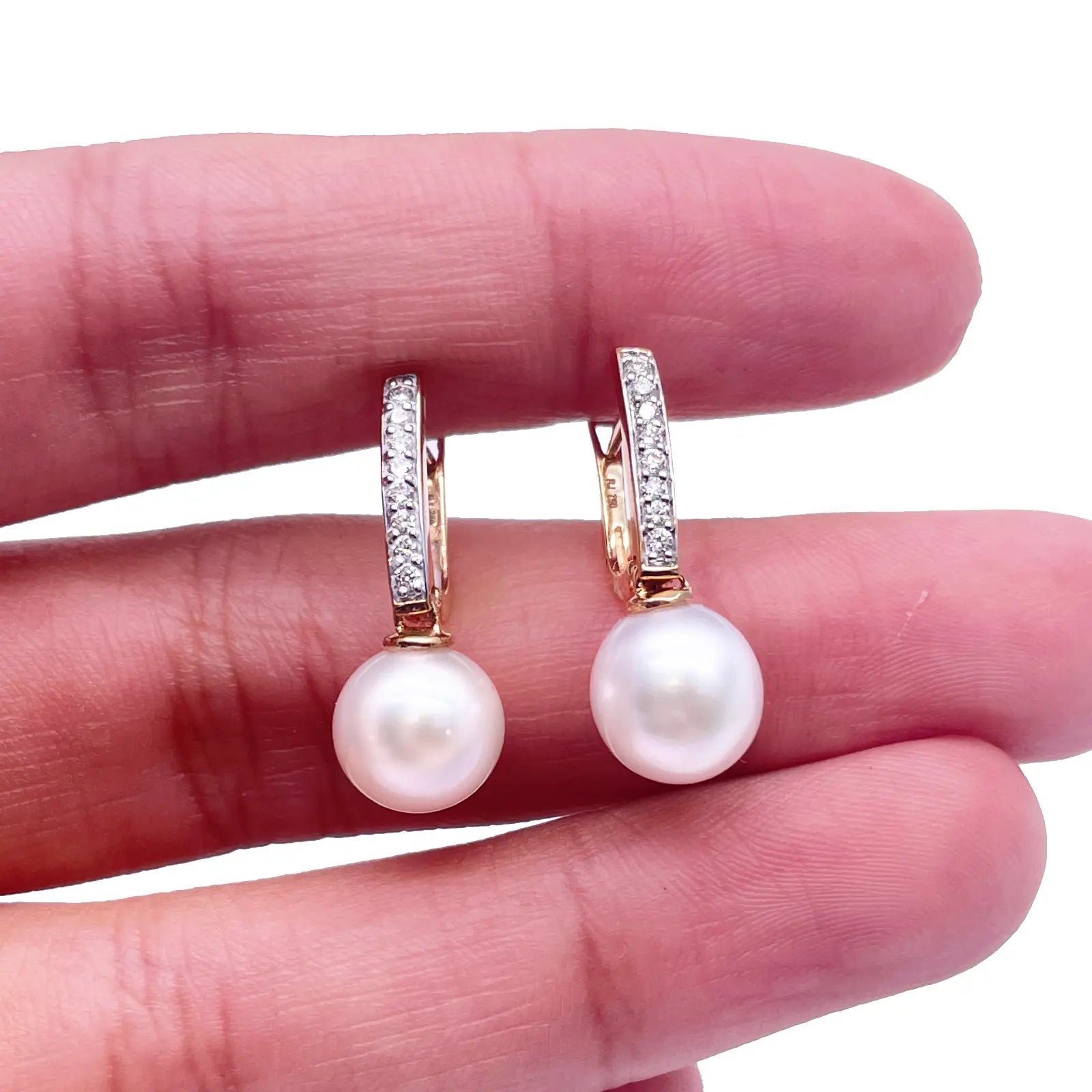 18ct Yellow Gold Freshwater Pearl & Diamonds Drop Hoop Huggie Earrings 0.10cts 