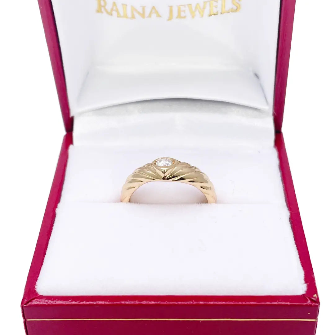 18ct Yellow Gold High Polished Solitaire Diamond Ring 0.10ct  Diamond Ring